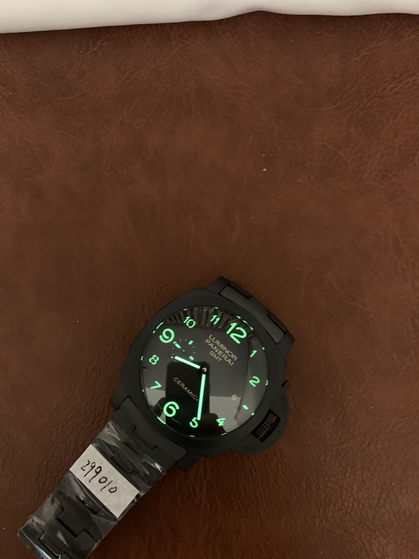 Replica Panerai Men PAM438 5 Replica Panerai Men PAM438