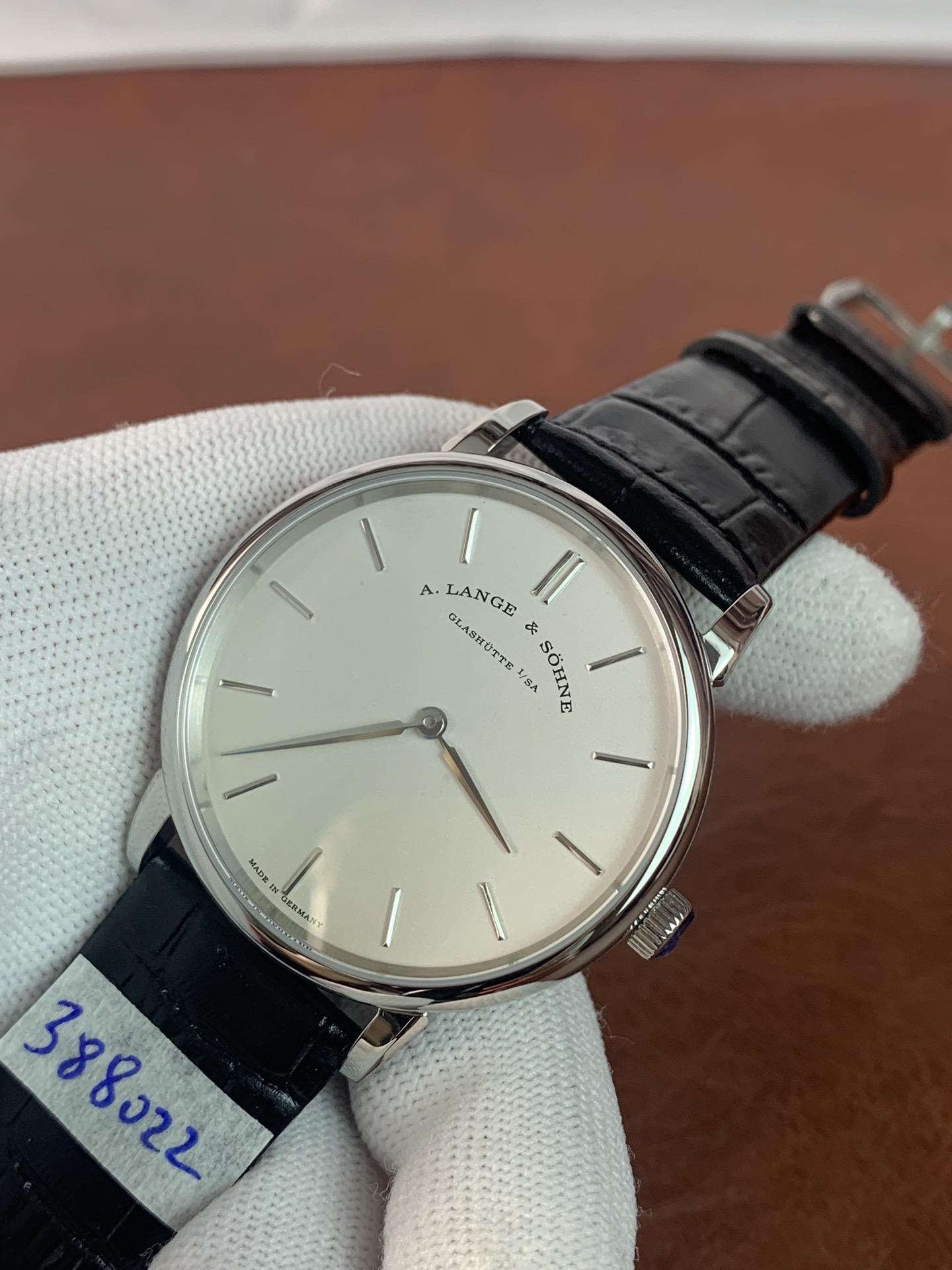 Replica A. Lange & Sohne Mens Saxonia Thin 201.027 5 Replica A. Lange & Sohne Mens Saxonia Thin 201.027