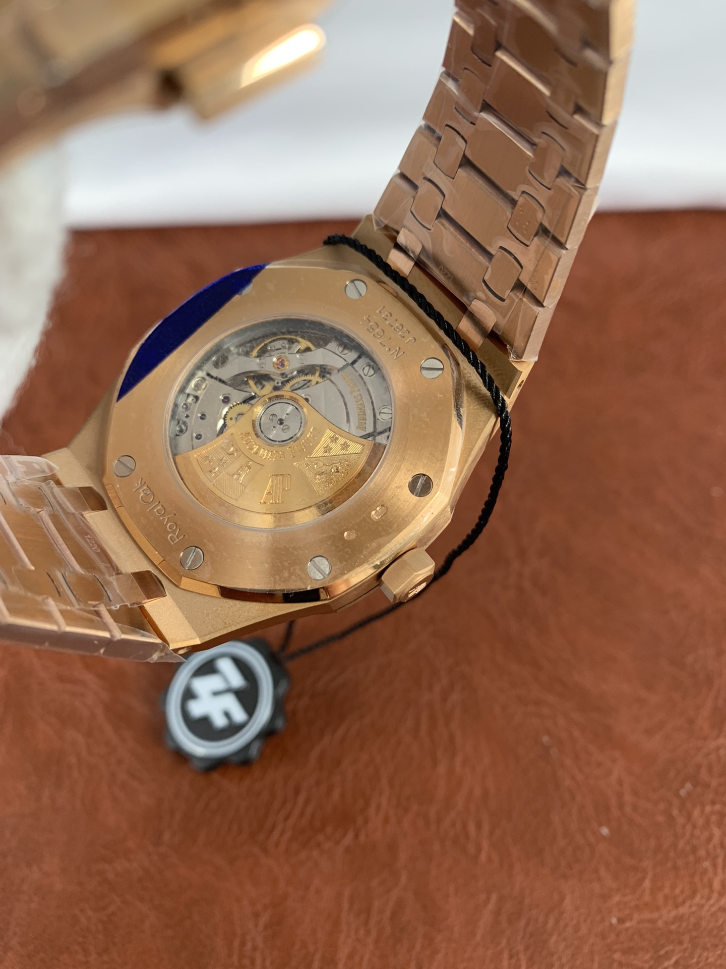 Replica Audemars Piguet Men Royal Oak 15400 5 Replica Audemars Piguet Men Royal Oak 15400