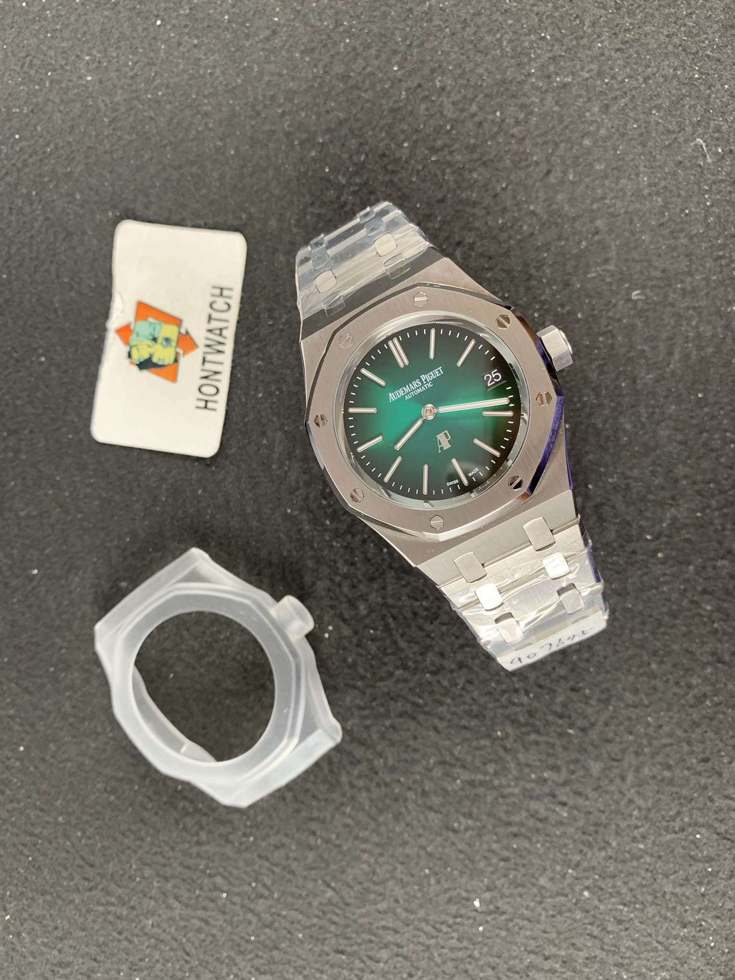 Replica Audemars Piguet Men Royal Oak Ref.16202PT 5 Replica Audemars Piguet Men Royal Oak Ref.16202PT