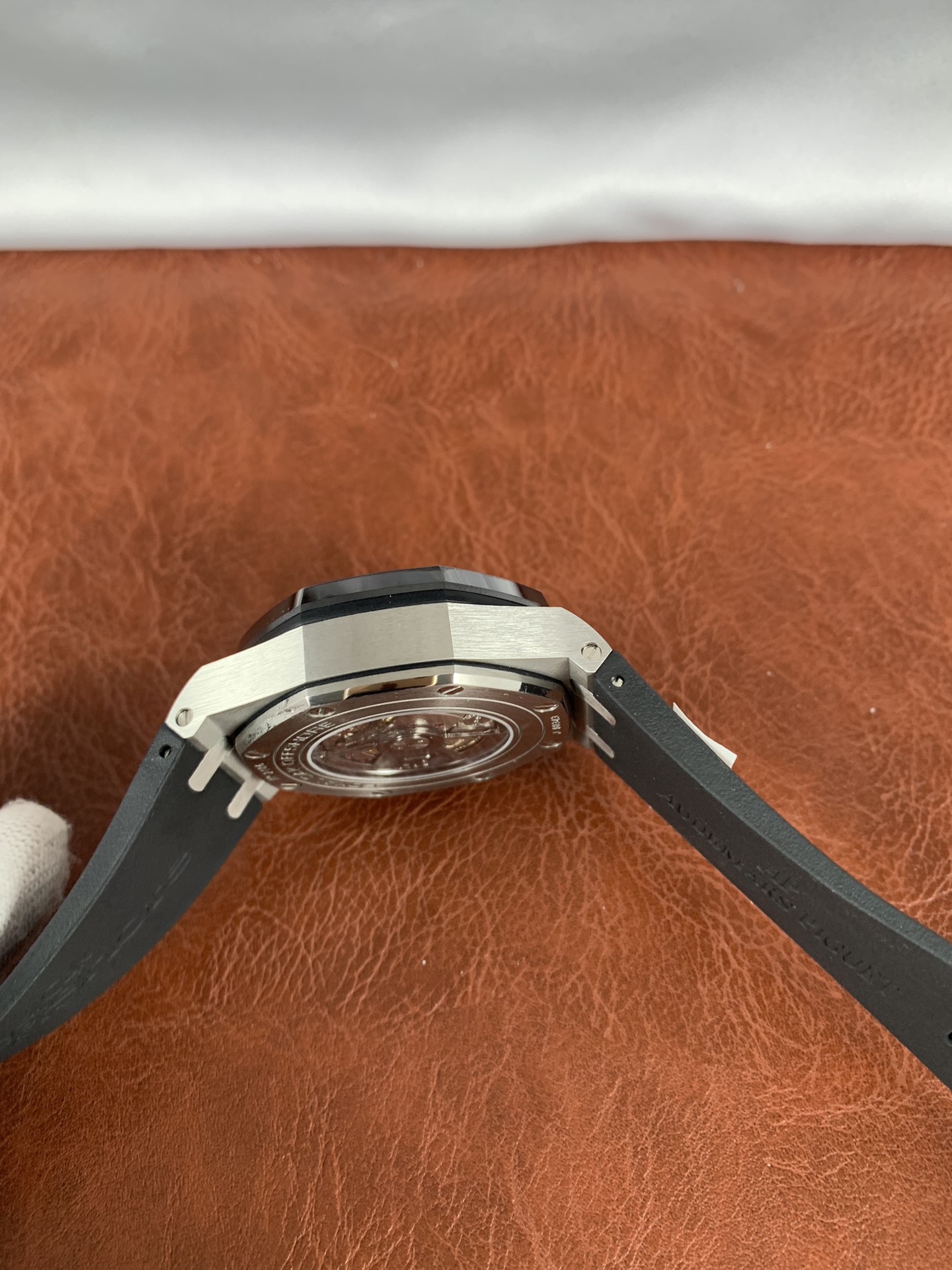 Replica Audemars Piguet Mens 26400SO.OO.A002CA.01 5 Replica Audemars Piguet Mens 26400SO.OO.A002CA.01