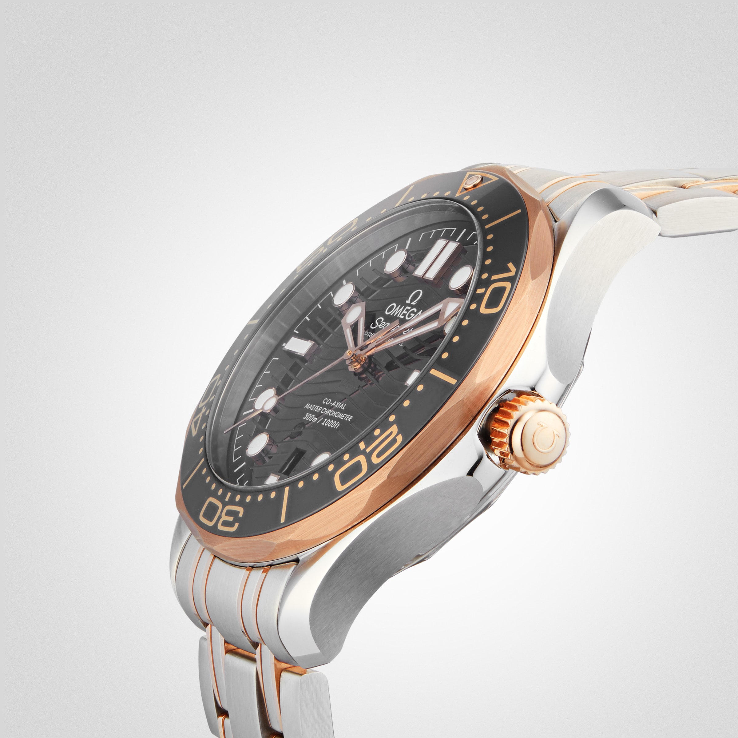 Replica Omega Seamaster Diver 300 Co-Axial Mens details O21020422001001