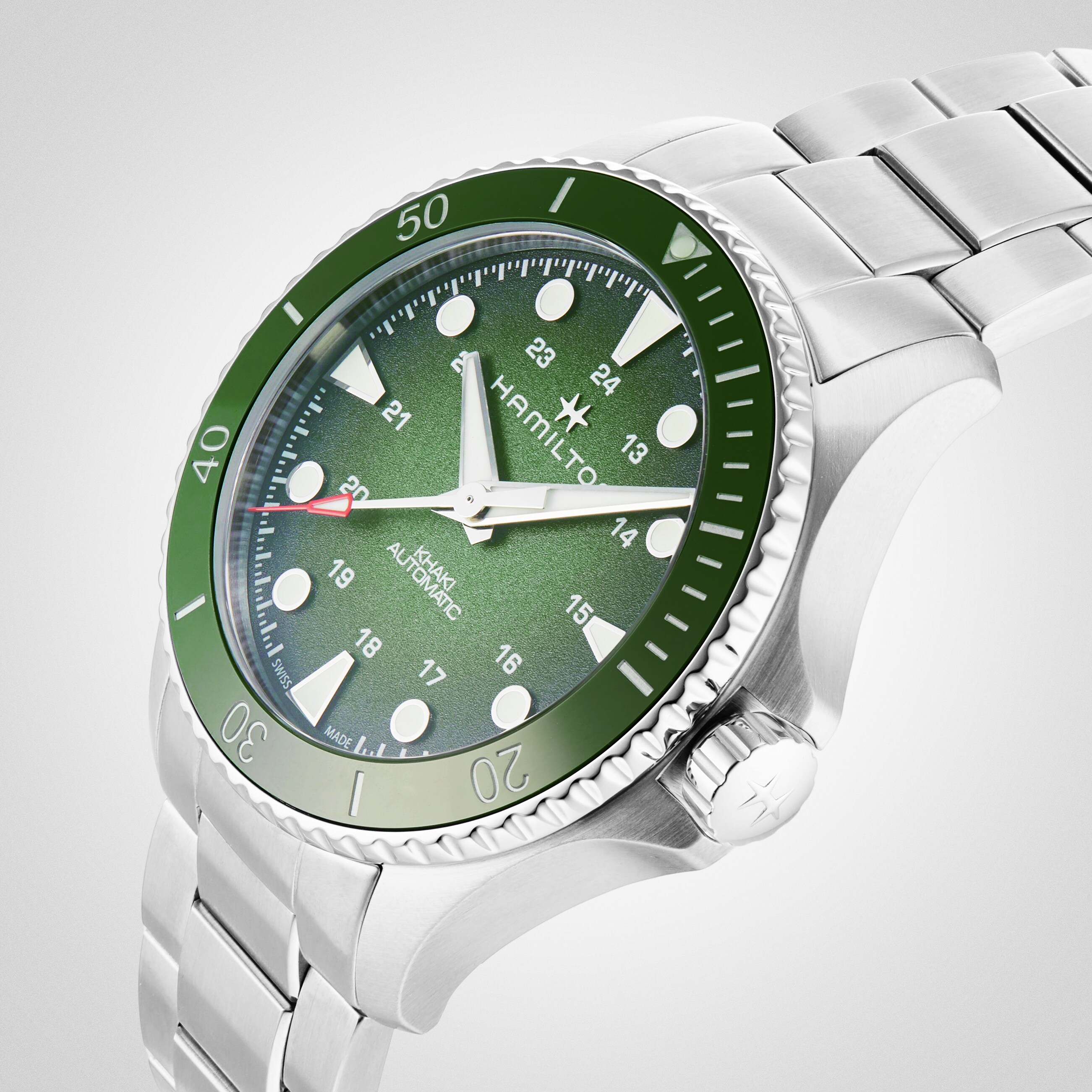Replica Hamilton Khaki Navy Scuba 43mm Mens details H82525160
