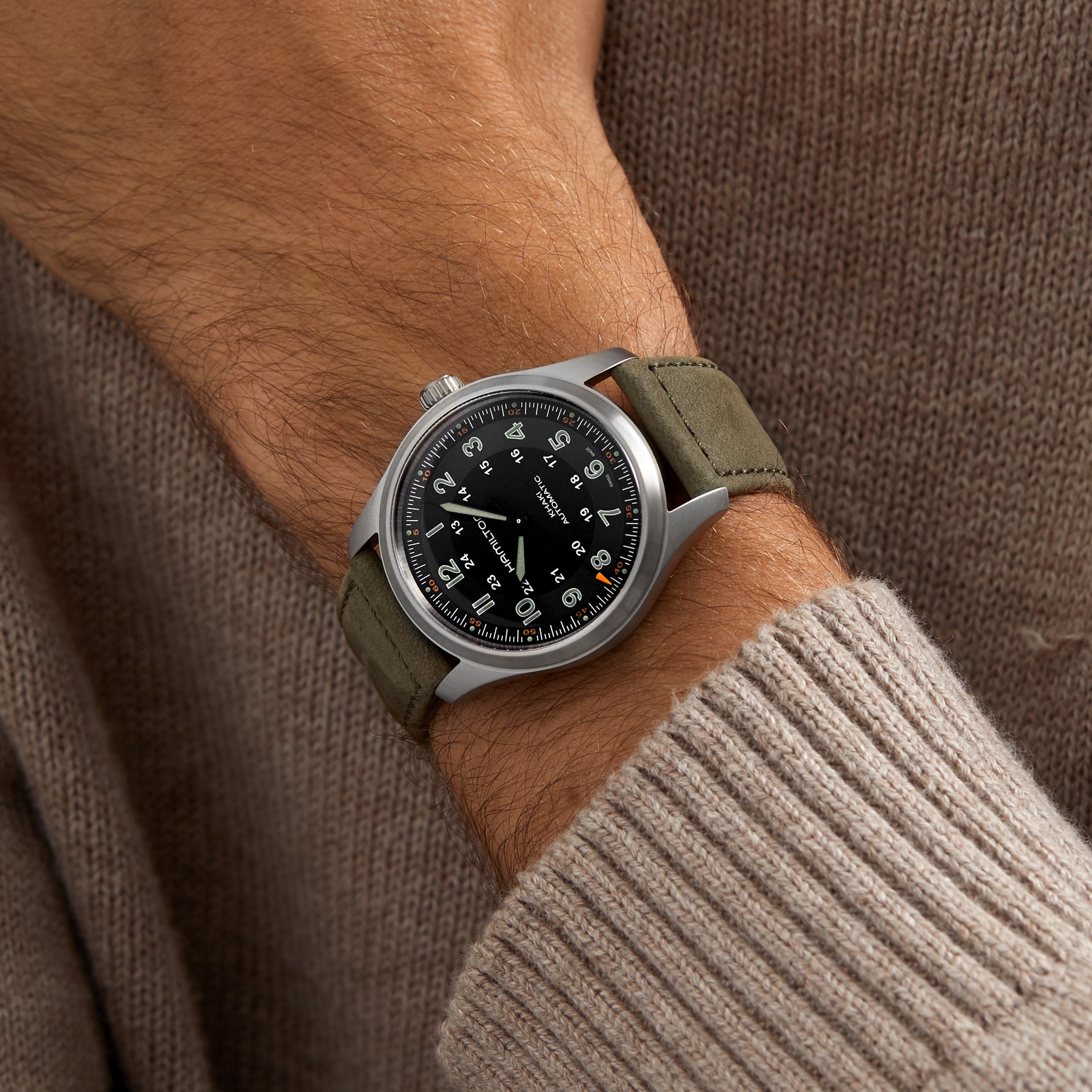 Replica Hamilton Khaki Field Titanium Auto 38mm Mens details Black H70205830