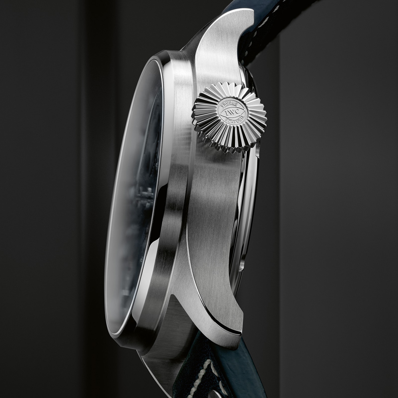 Replica IWC Big Pilot's details Perpetual Calendar IW503605