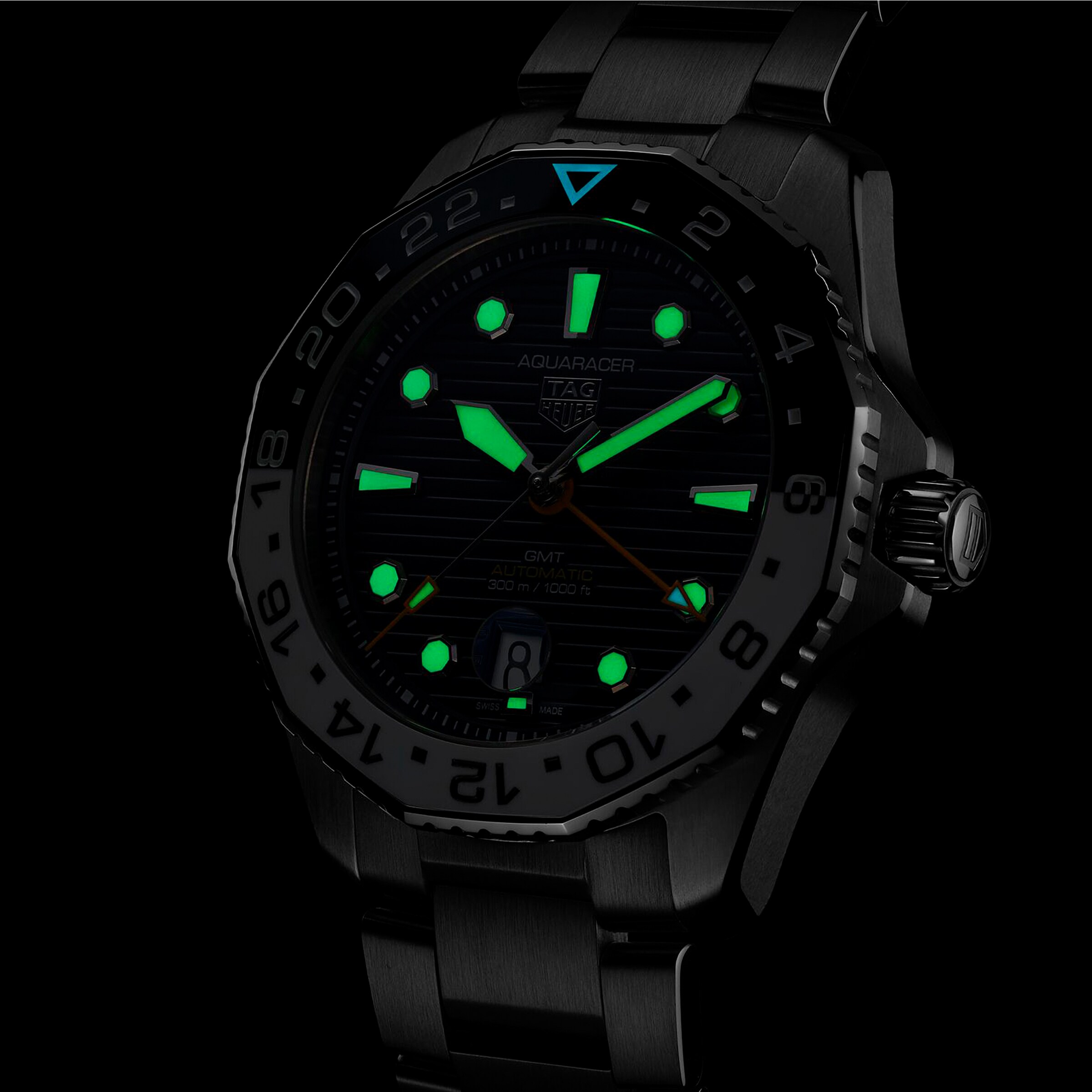 Replica TAG Heuer Aquaracer Professional 300 GMT 43mm Mens details WBP2010.BA0632