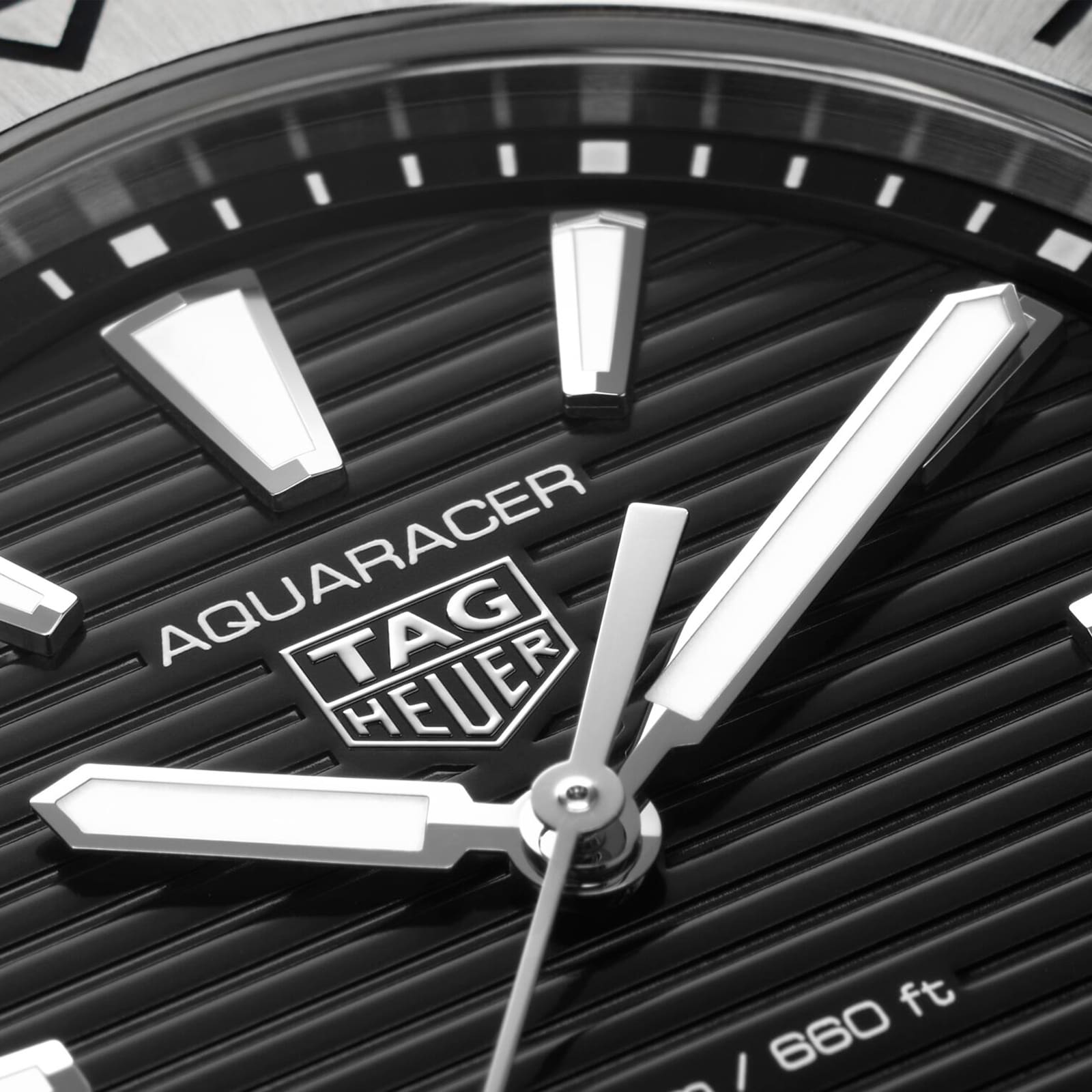 Replica TAG Heuer Aquaracer Professional 200 40mm Mens details WBP1110.BA0627