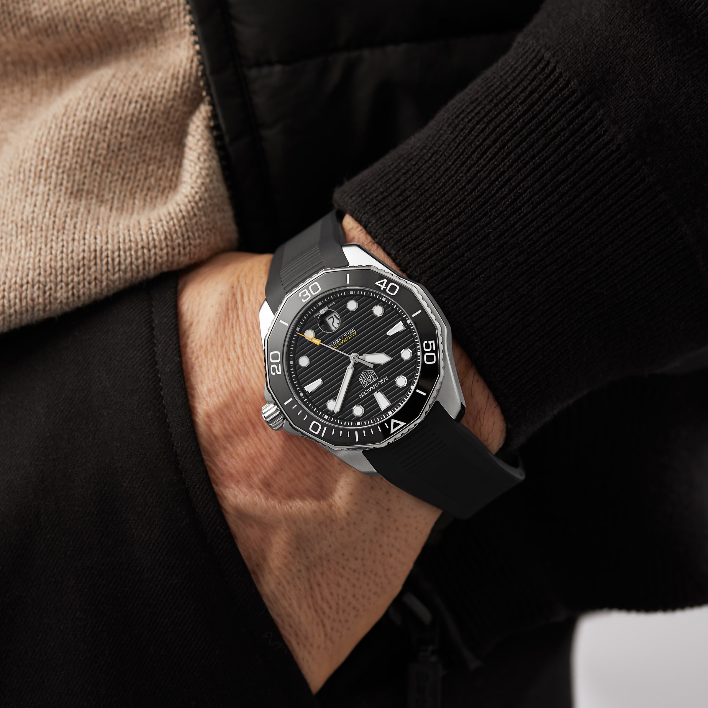 Replica TAG Heuer Aquaracer Calibre 5 43mm Mens details WBP201A.FT6197