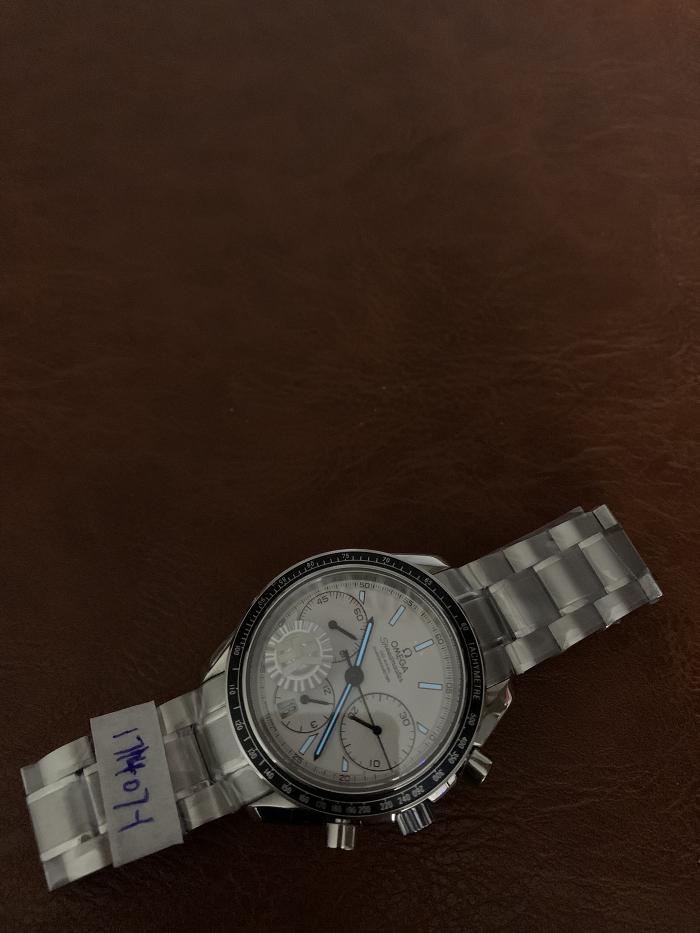 Replica Omega Men Speedmaster Moonwatch Co-Axial Chronograph 326.30.40.50.02.001