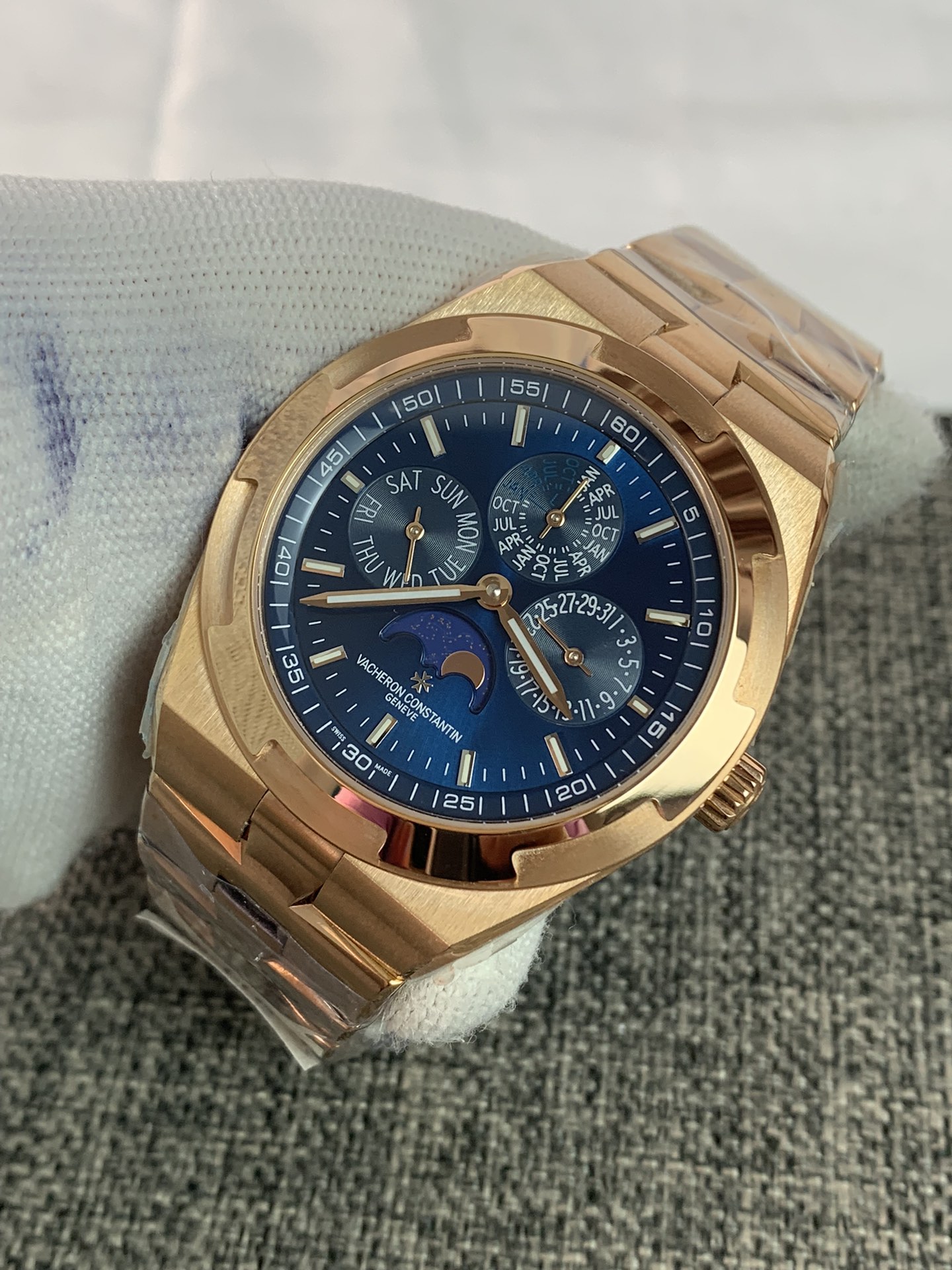 Replica Vacheron Constantin Mens 4300V/120R-B509