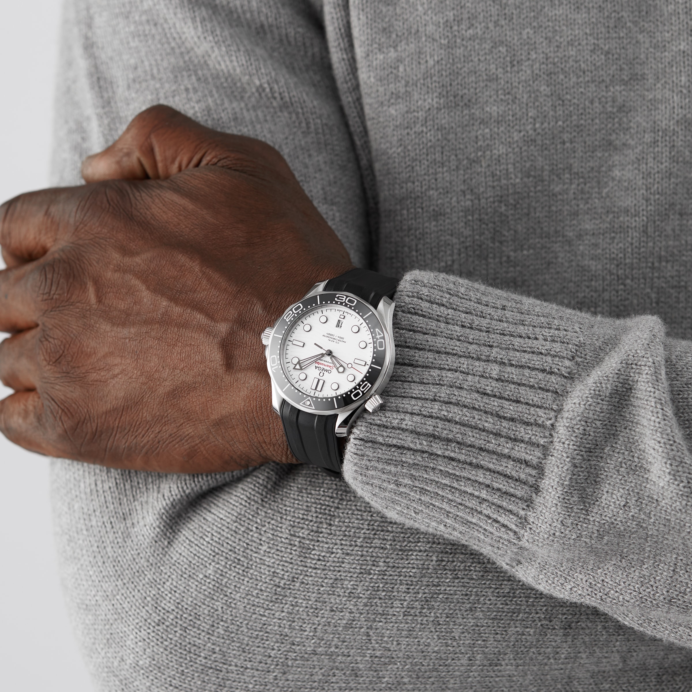 Replica Omega Seamaster 300m 42mm Mens details O21032422004001 6 Replica Omega Seamaster 300m 42mm Mens details O21032422004001