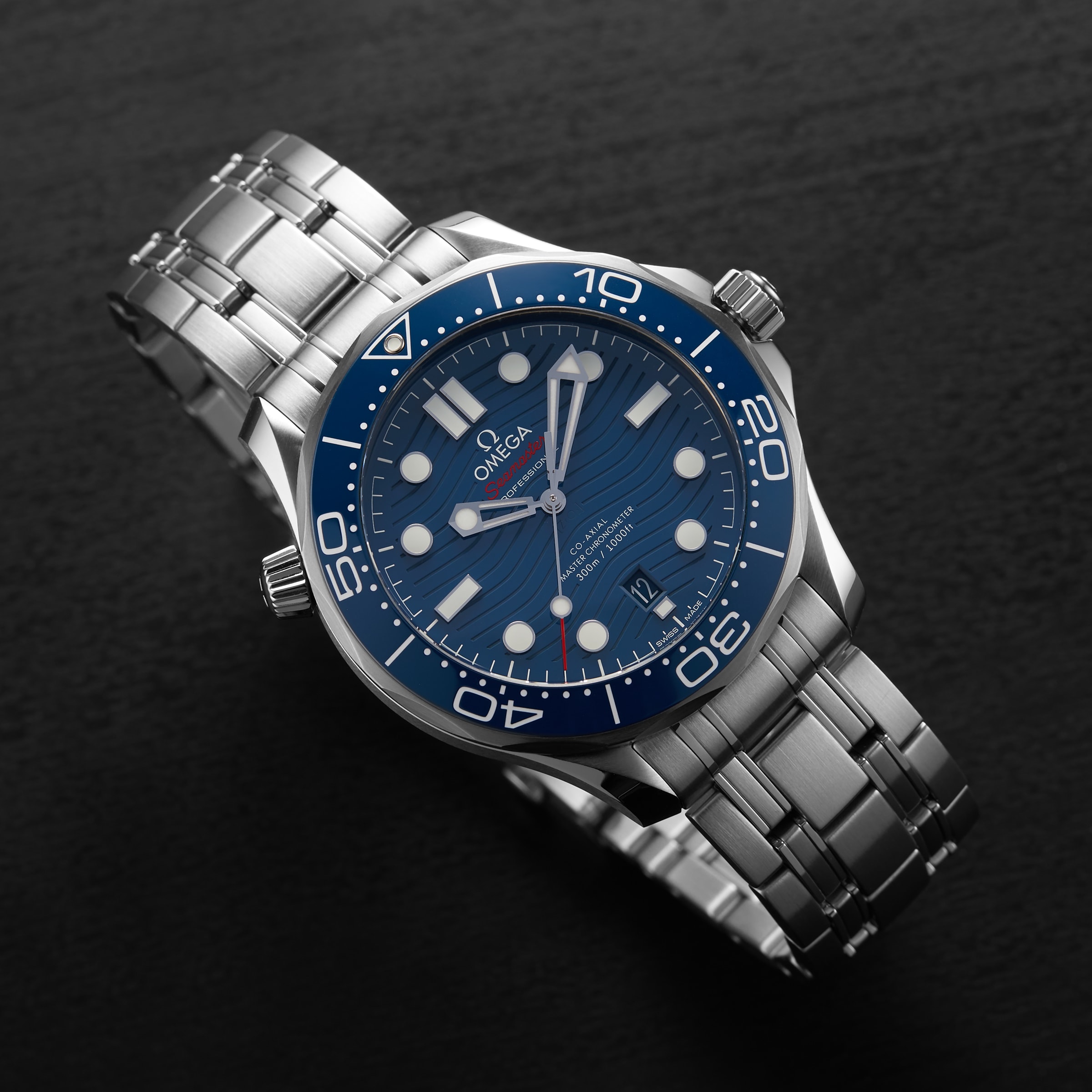 Replica Omega Seamaster Diver 300 Co-Axial Mens details O21030422003001