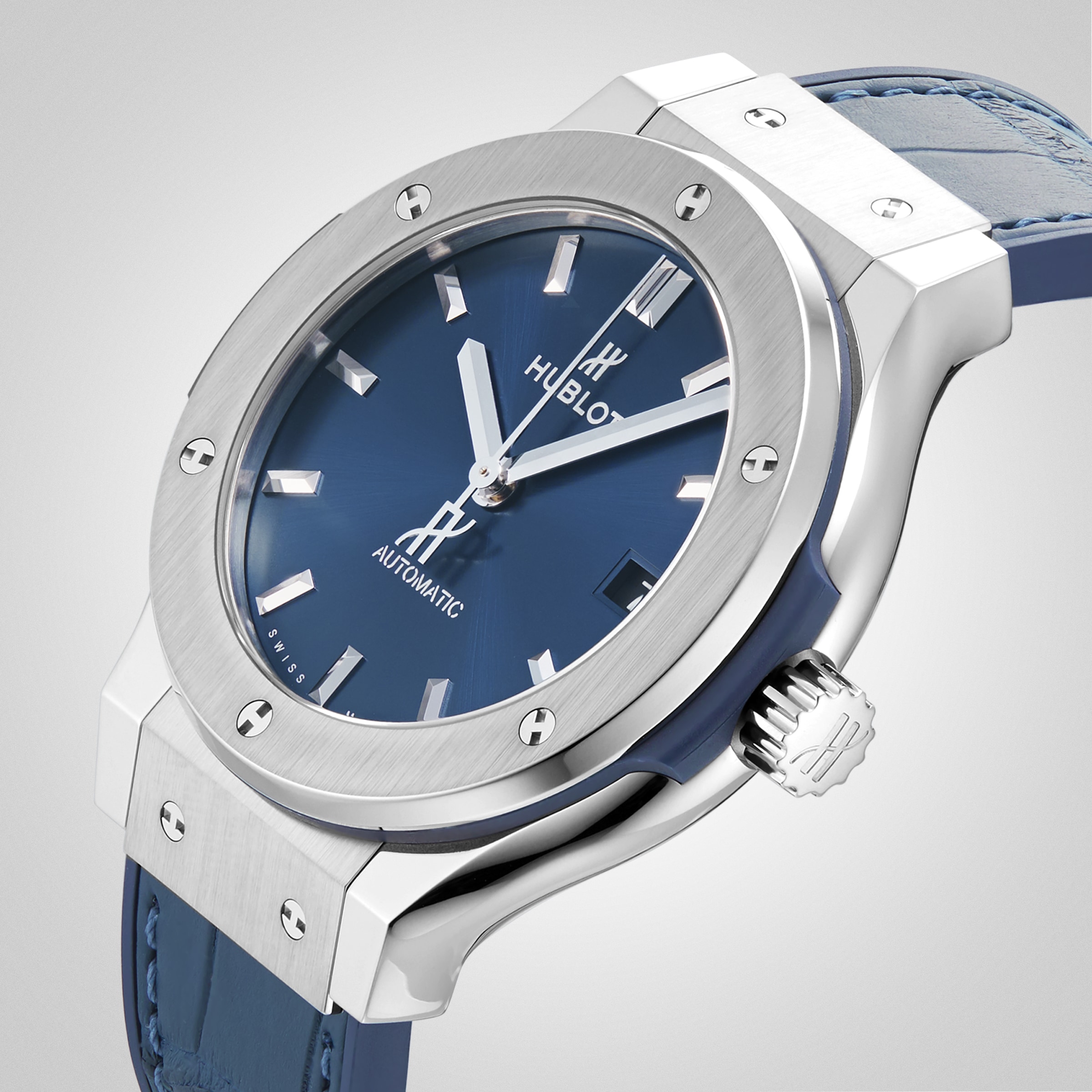 Replica Hublot Classic Fusion Blue Titanium 38mm 565.NX.7170.LR