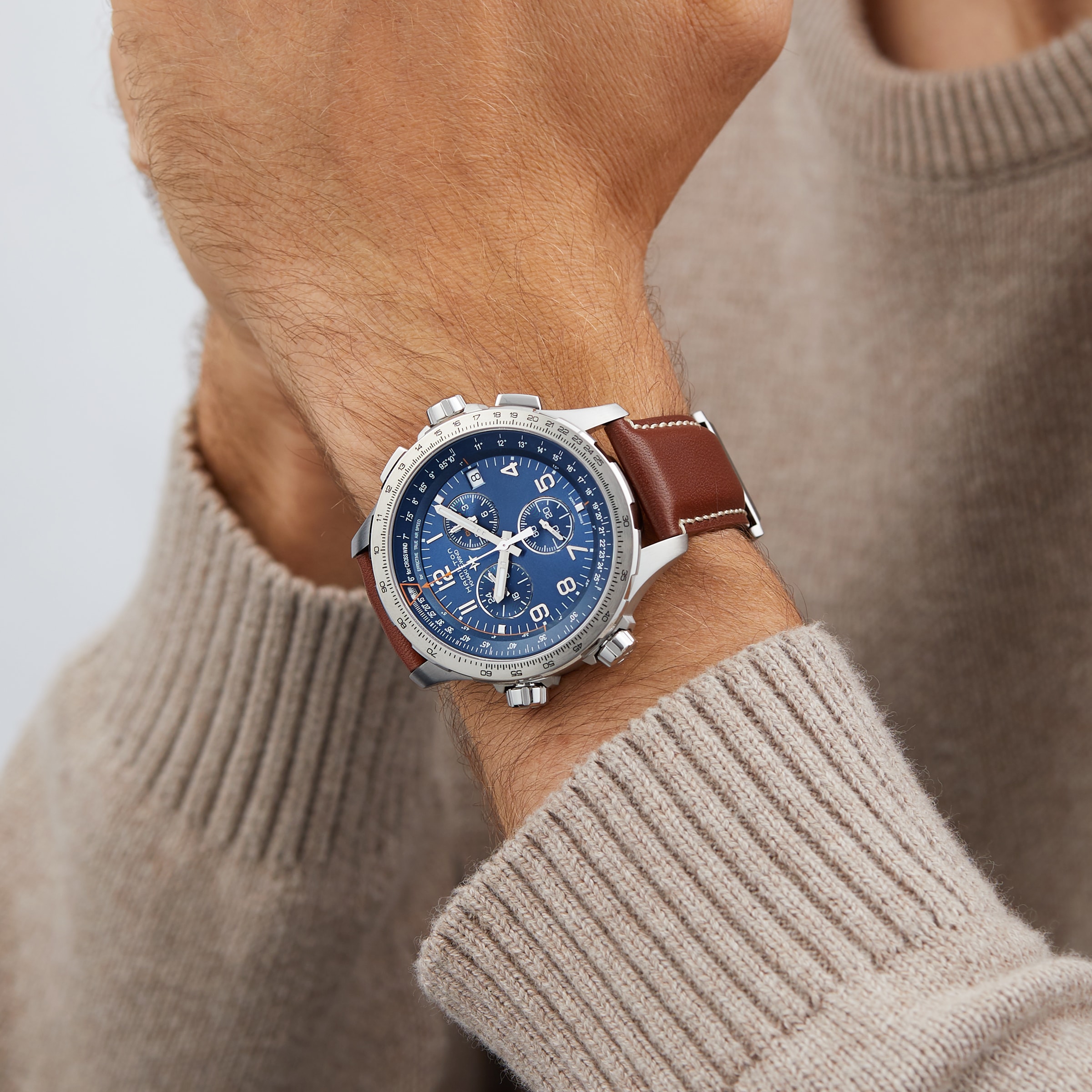 Replica Hamilton Khaki Aviation X-Wind GMT Chrono Quartz 46mm Mens details Blue H77922541 6 Replica Hamilton Khaki Aviation X-Wind GMT Chrono Quartz 46mm Mens details Blue H77922541