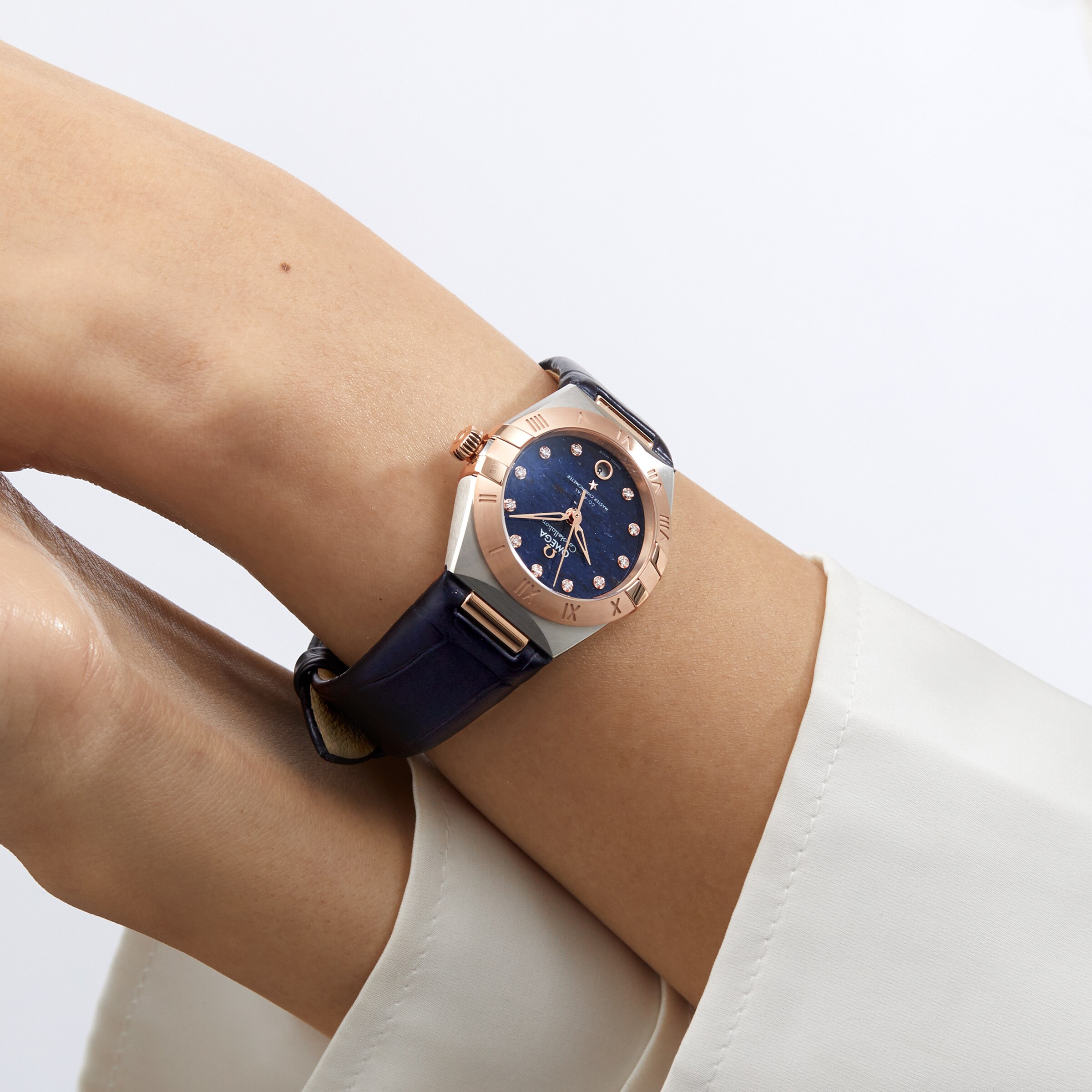 Replica Omega Constellation Co-Axial Master Chronometer 29mm Ladies details Blue O13123292099003