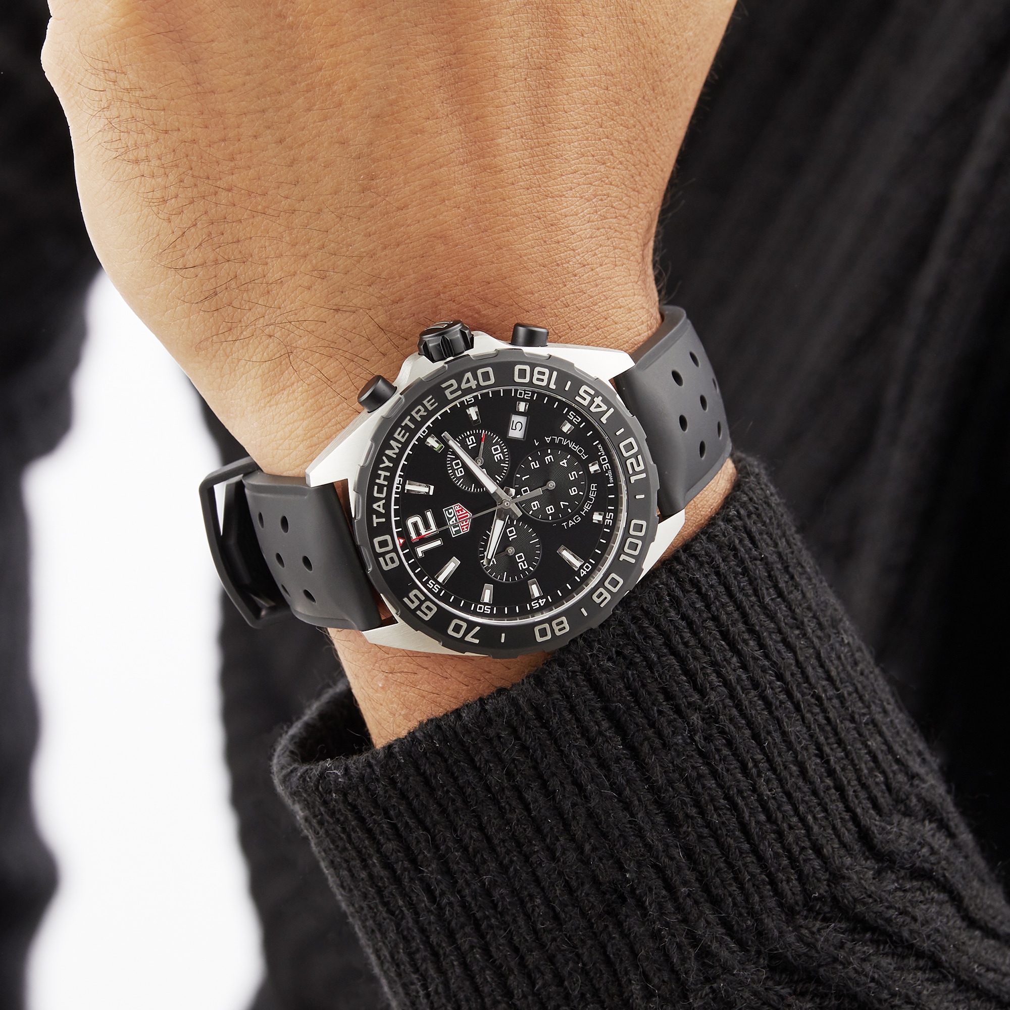 Replica TAG Heuer Formula 1 43mm Quartz Chronograph 43mm Mens details CAZ1010.FT8024 6 Replica TAG Heuer Formula 1 43mm Quartz Chronograph 43mm Mens details CAZ1010.FT8024