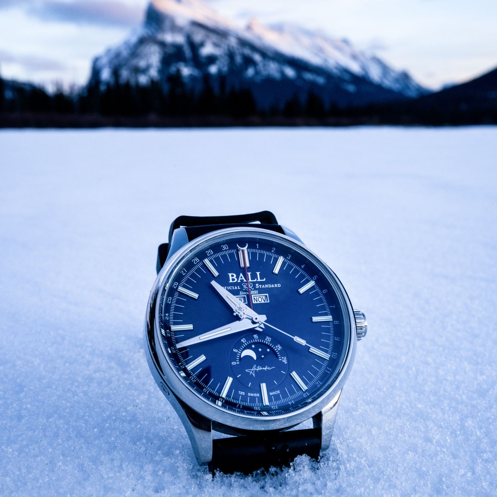Replica BALL Engineer II Moon Calendar 40mm Limited Edition Mens details Blue NM3016C-S1J-BE