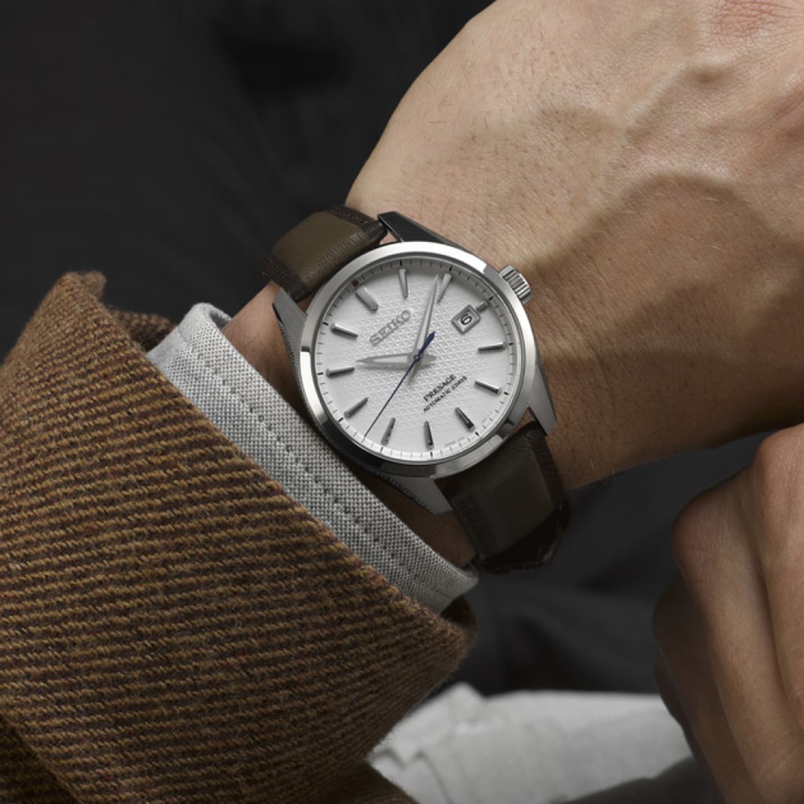Replica Seiko Presage Sharp Edged 'Laurel' Limited Edition 40mm Mens details White SPB413J1 6 Replica Seiko Presage Sharp Edged 'Laurel' Limited Edition 40mm Mens details White SPB413J1