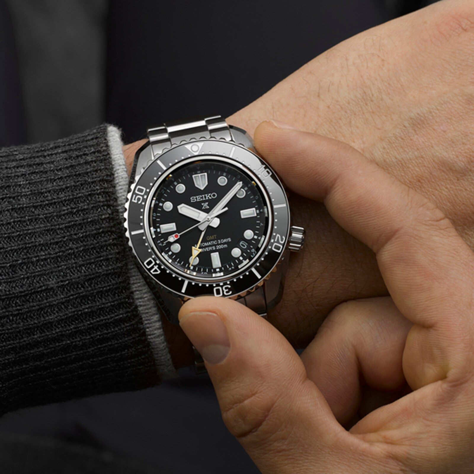Replica Seiko Prospex Divers GMT 'Dark Depths' 42mm Mens details - 1968 Modern Re-interpretation SPB383J1