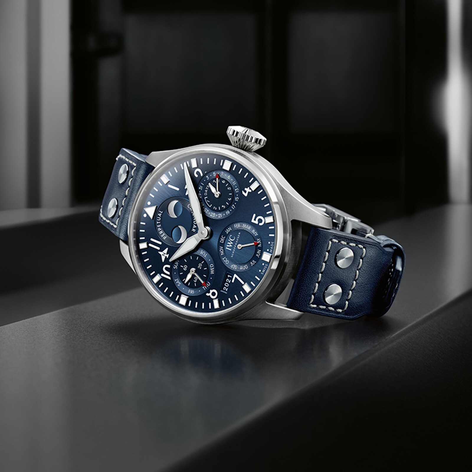 Replica IWC Big Pilot's details Perpetual Calendar IW503605