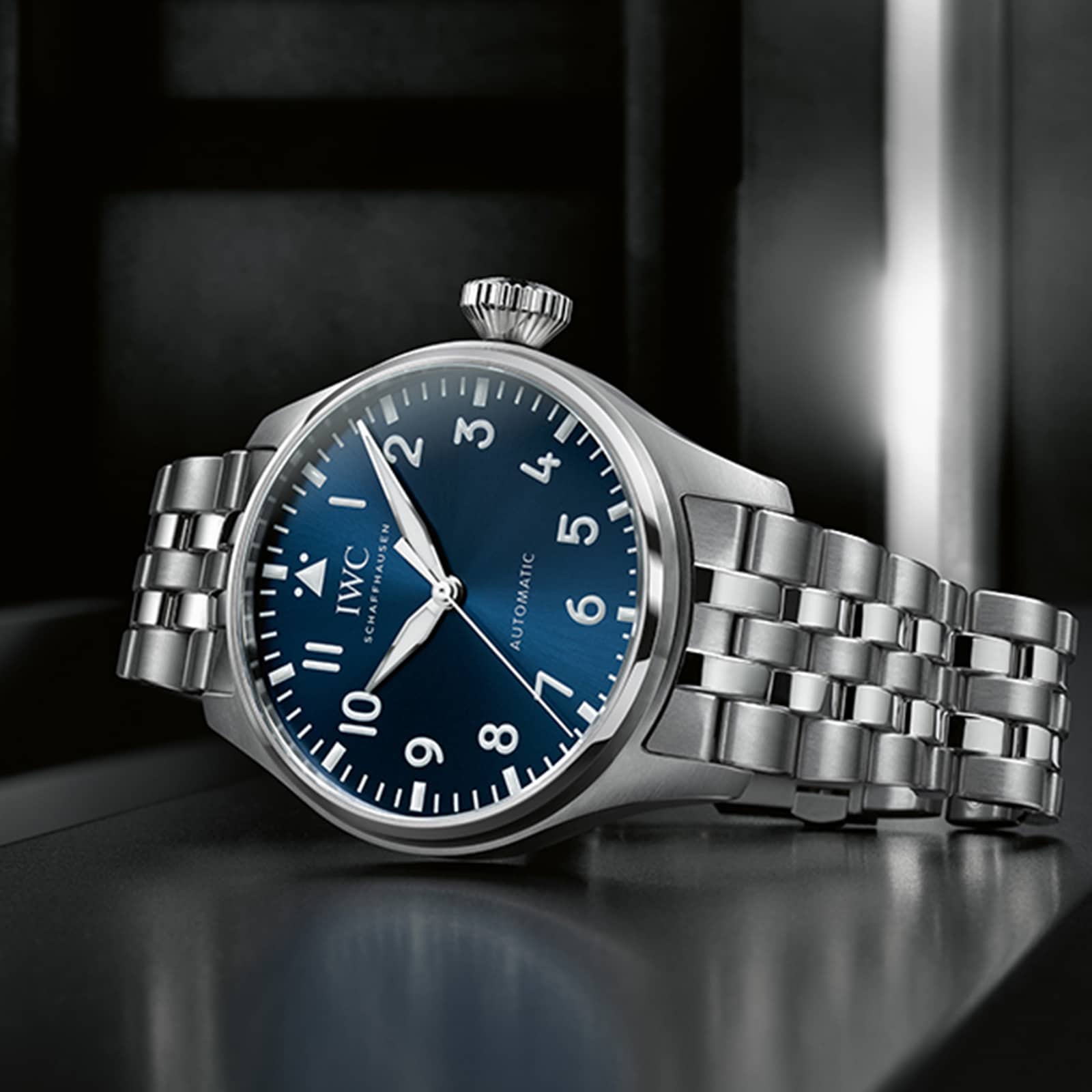 Replica IWC Big Pilot's 43mm Mens details IW329304 6 Replica IWC Big Pilot's 43mm Mens details IW329304