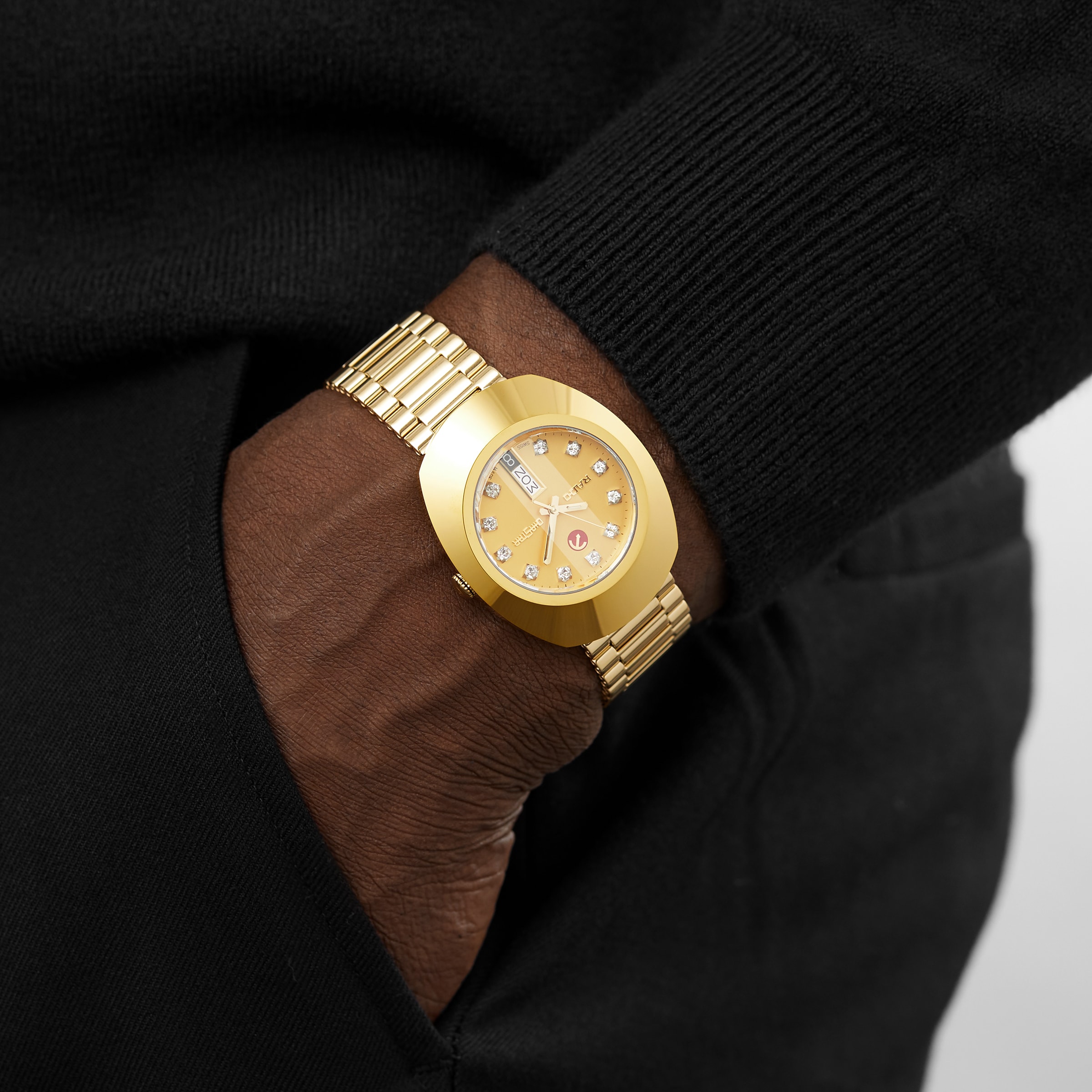 Replica Rado DiaStar 35mm Mens details Gold R12413493 6 Replica Rado DiaStar 35mm Mens details Gold R12413493