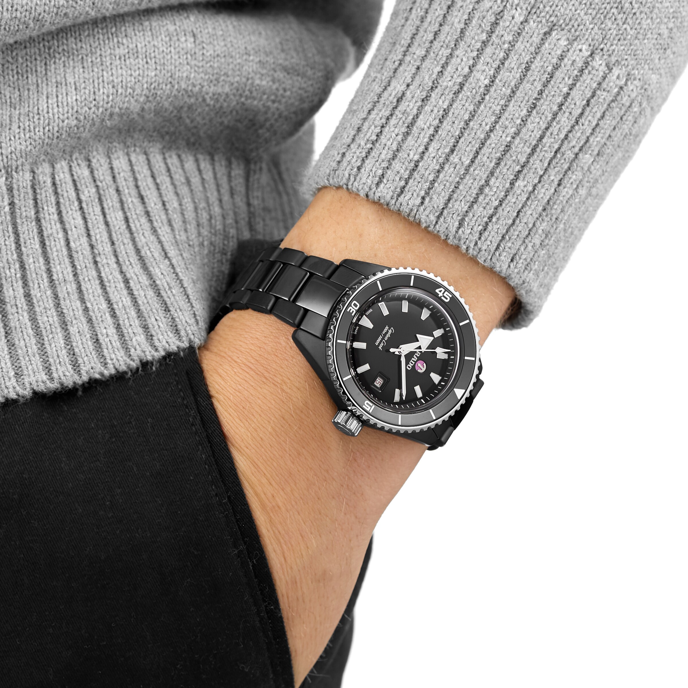 Replica Rado Captain Cook High-Tech Ceramic Diver R32129152