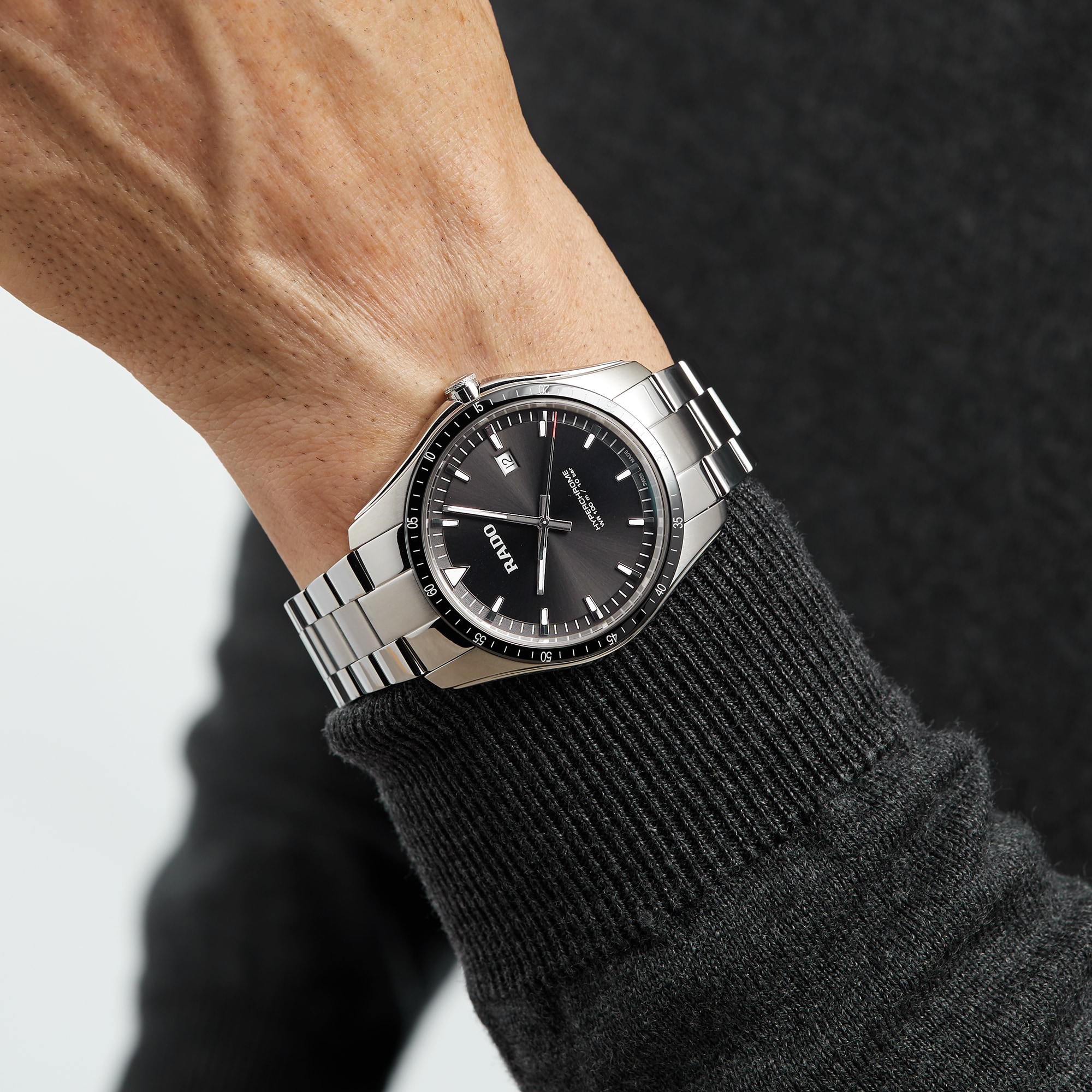 Replica Rado HyperChrome 45mm Mens details R32502153