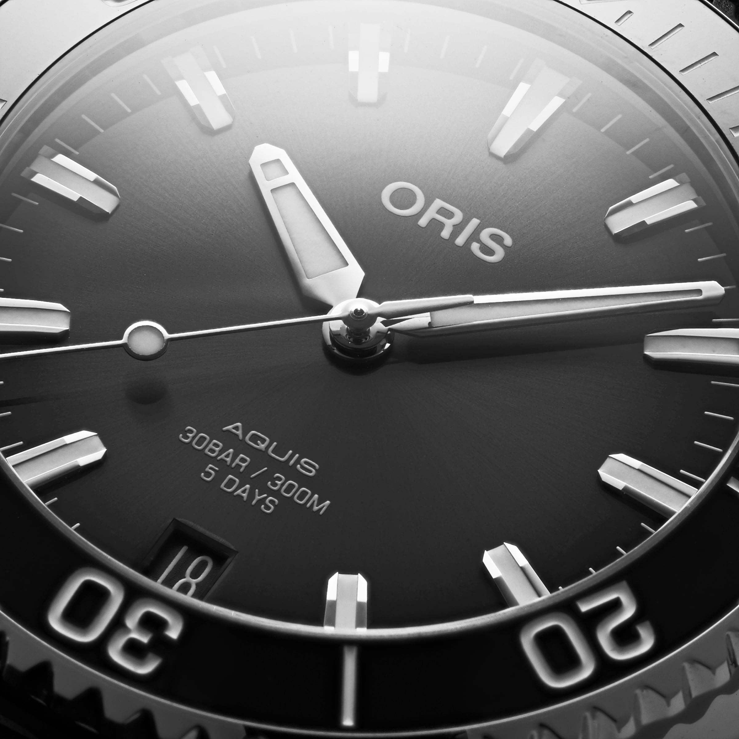 Replica Oris Diver Calibre 400 41.5mm Mens details 01 400 7769 4154-07 4 22 74FC 6 Replica Oris Diver Calibre 400 41.5mm Mens details 01 400 7769 4154-07 4 22 74FC