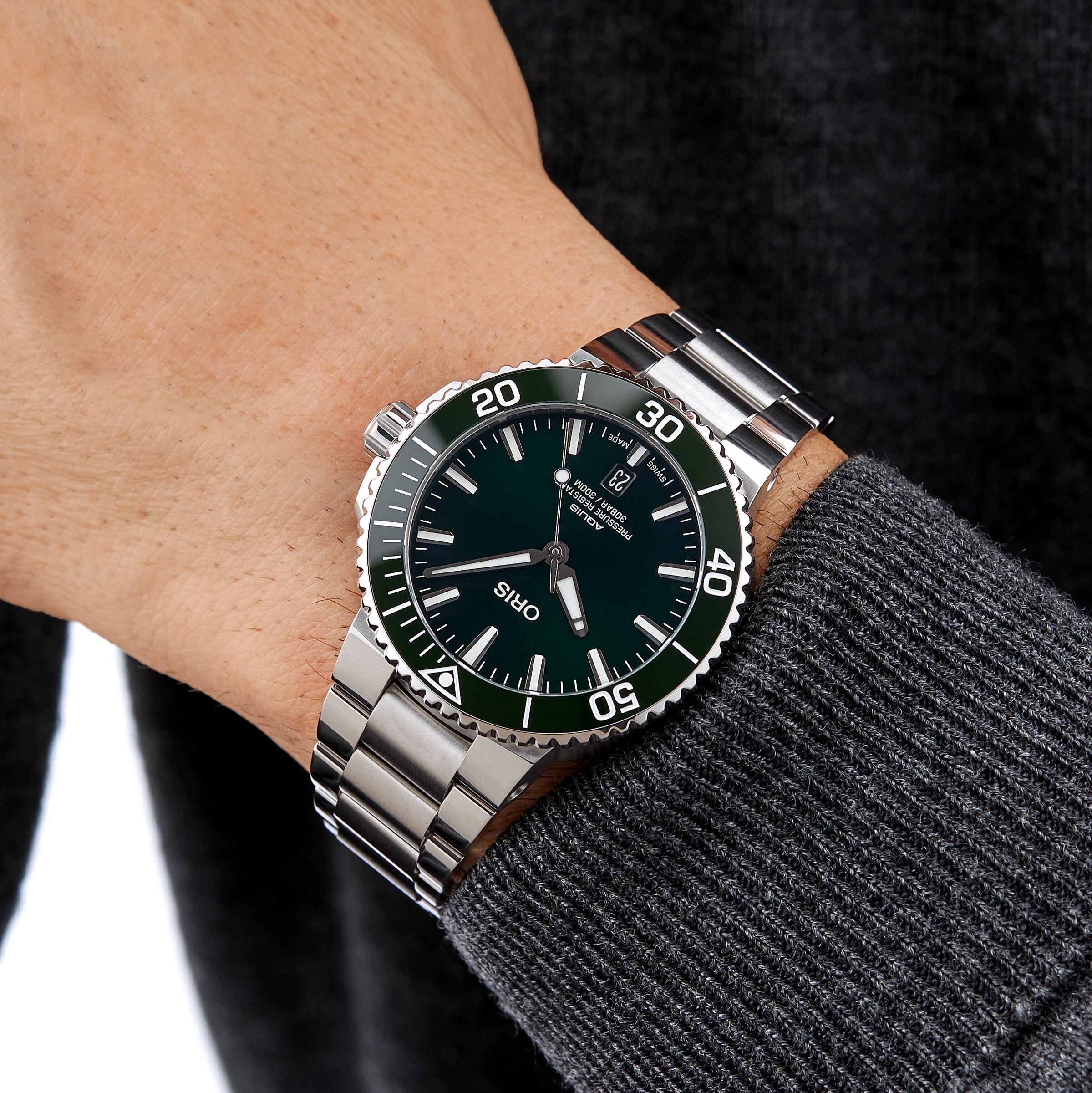 Replica Oris Aquis Date 41.5mm Mens details 01 733 7766 4157-07 8 22 05PEB