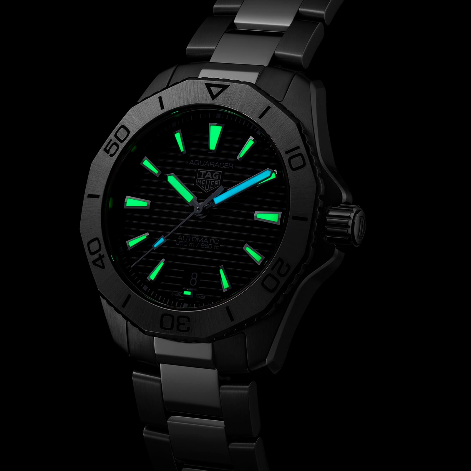 Replica TAG Heuer Aquaracer Professional 200 40mm Mens details WBP2111.BA0627