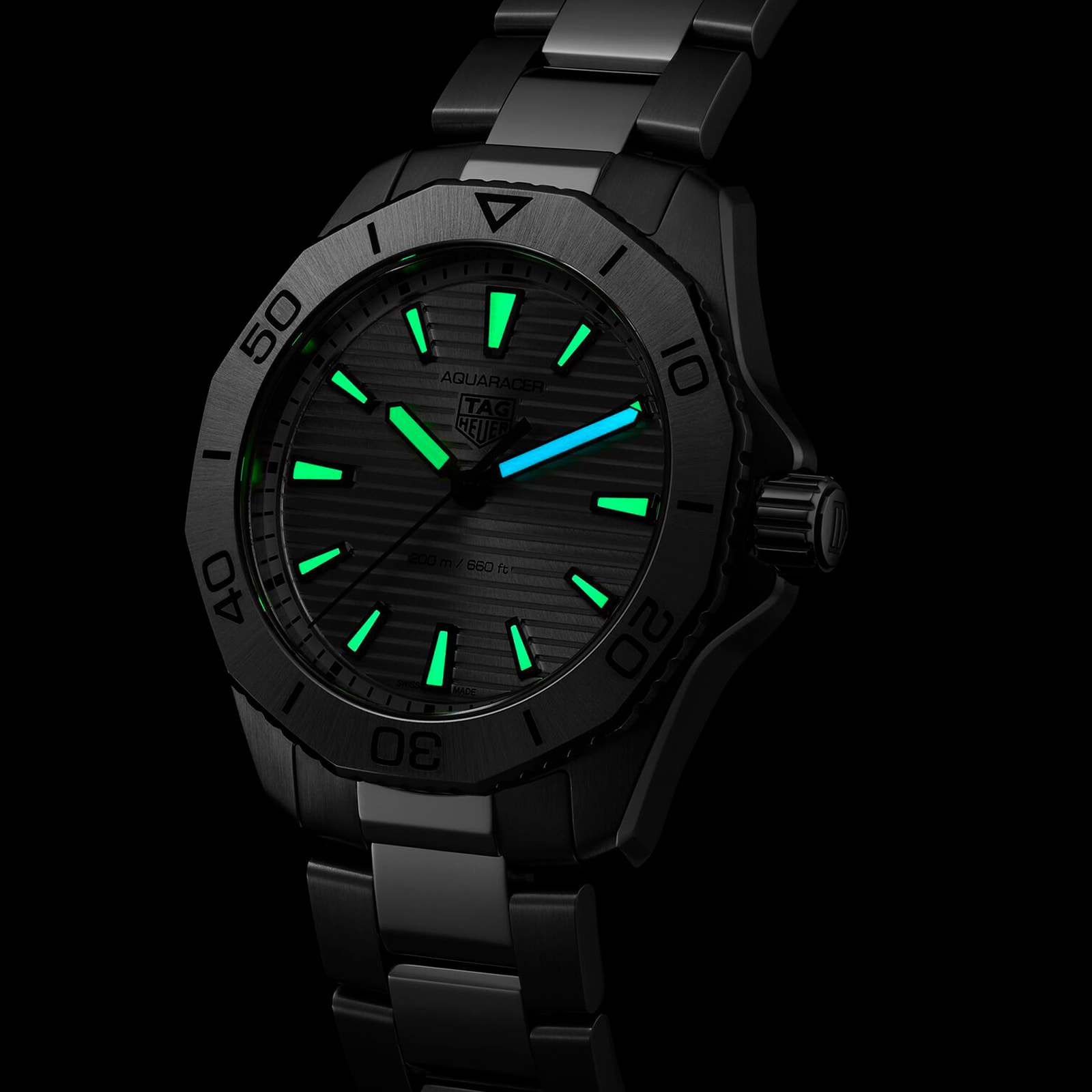 Replica TAG Heuer Aquaracer Professional 200 40mm Mens details WBP1111.BA0627