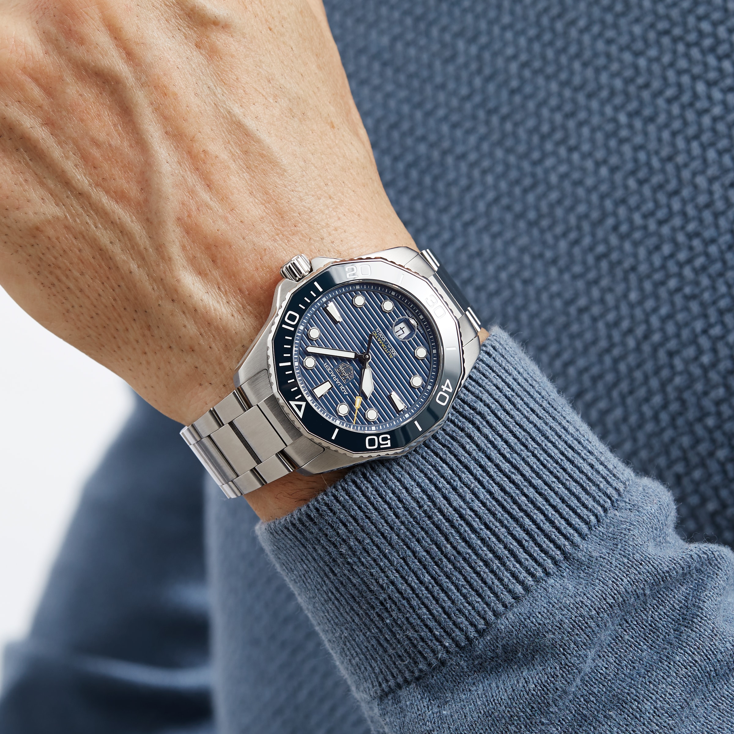 Replica TAG Heuer Aquaracer Professional 300 Calibre 5 Automatic 43mm Mens details WBP201B.BA0632 6 Replica TAG Heuer Aquaracer Professional 300 Calibre 5 Automatic 43mm Mens details WBP201B.BA0632
