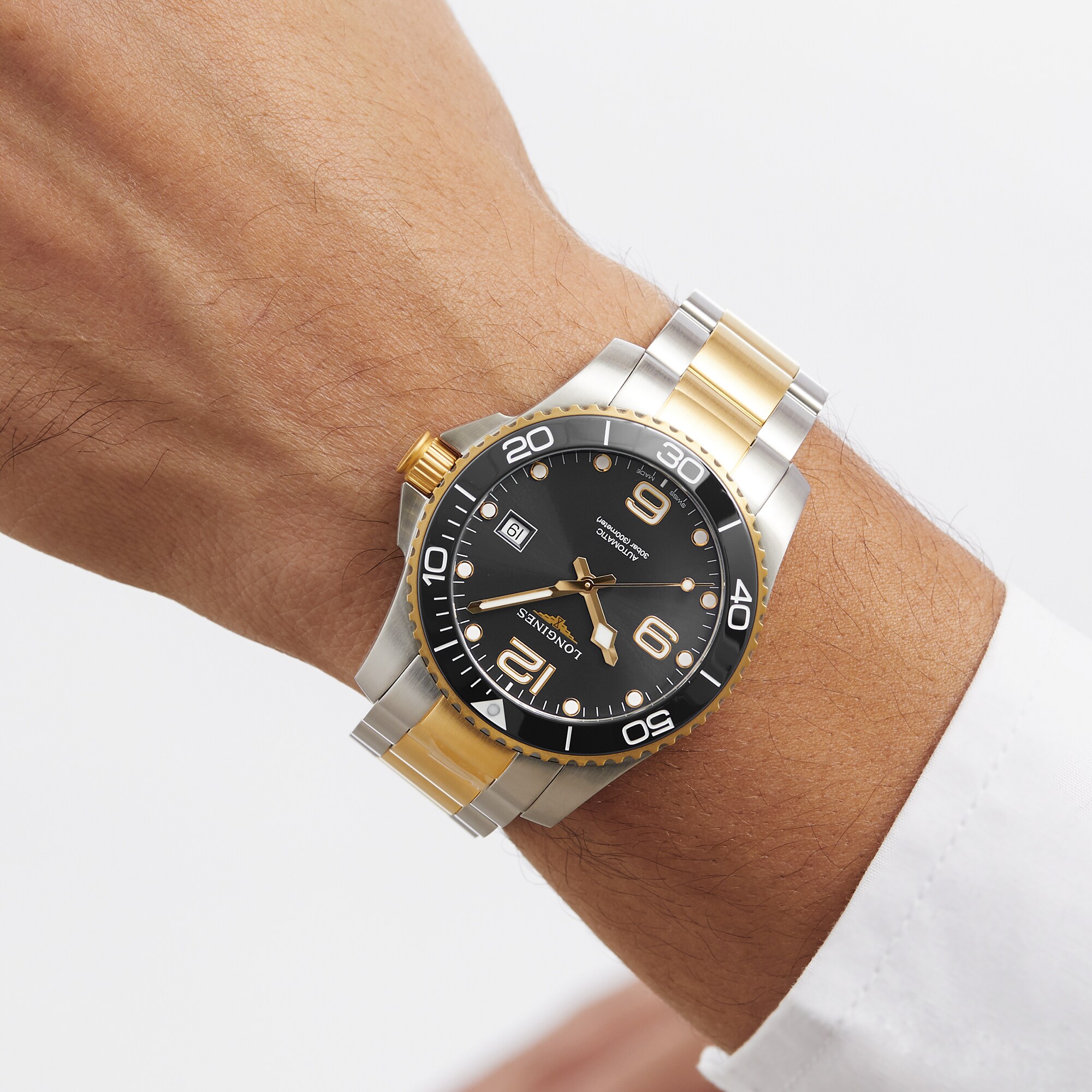 Replica Longines HydroConquest 41mm Mens details L37813567
