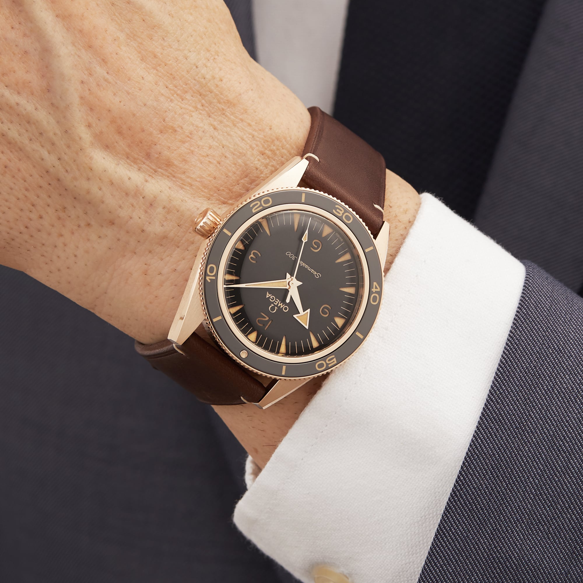 Replica Omega Seamaster 300 Co-Axial Master Chronometer 41mm Bronze Gold O23492412110001 6 Replica Omega Seamaster 300 Co-Axial Master Chronometer 41mm Bronze Gold O23492412110001