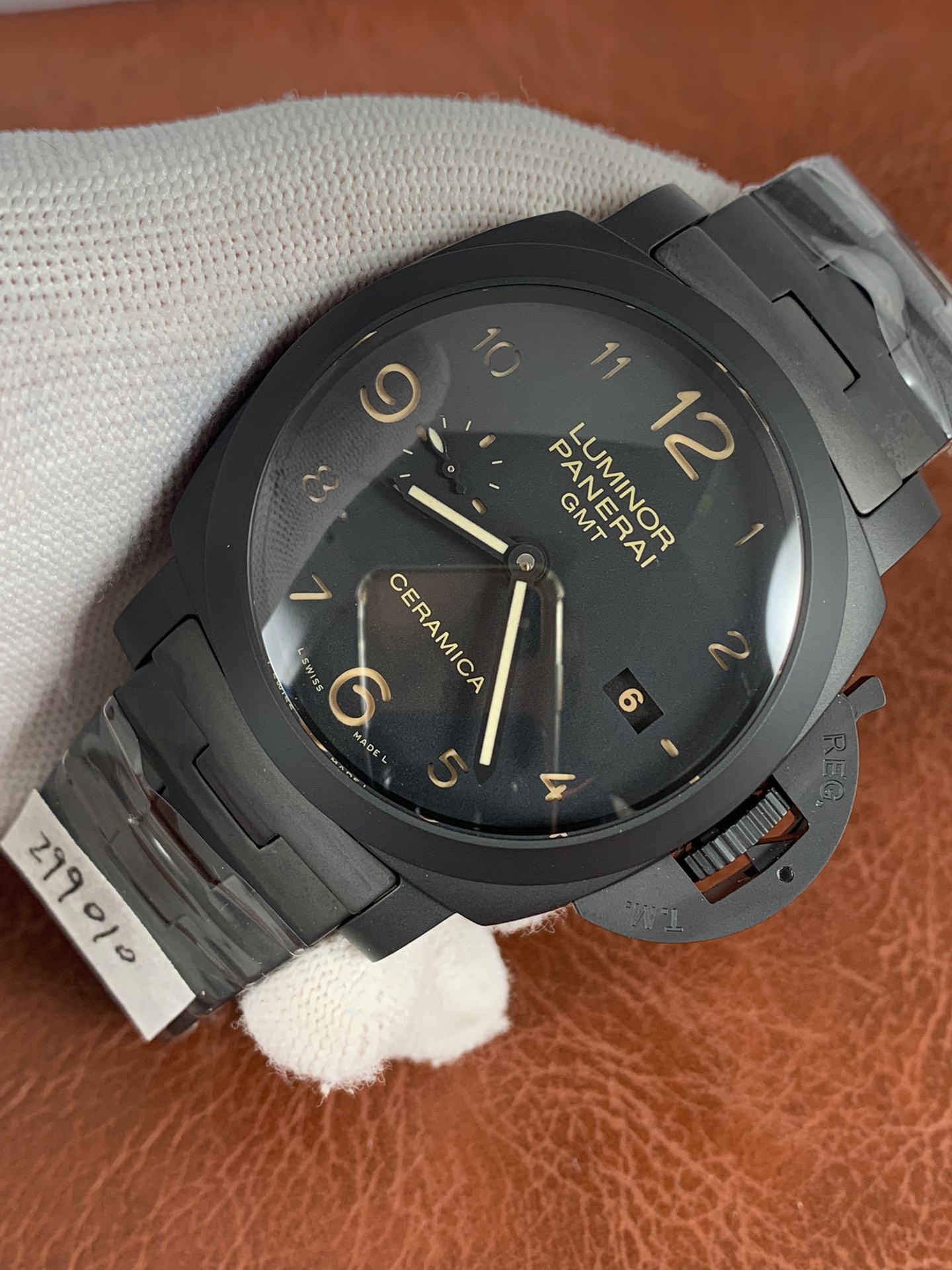 Replica Panerai Men PAM438 7 Replica Panerai Men PAM438