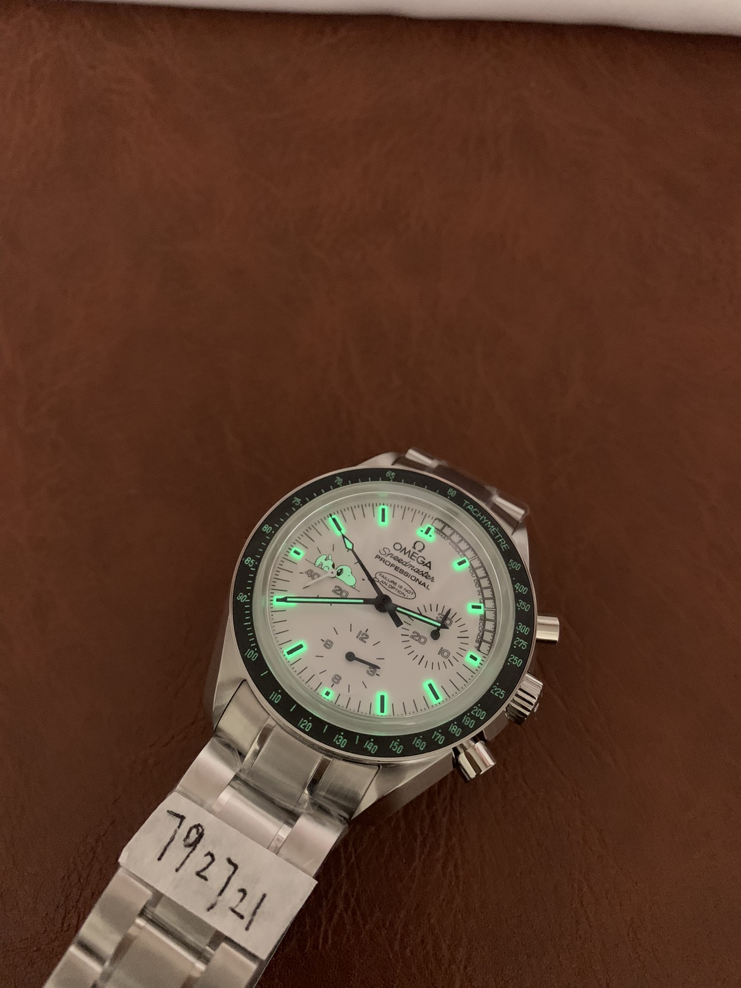 Replica Omega Men Speedmaster Snoopy Award 311.32.42.30.04.003