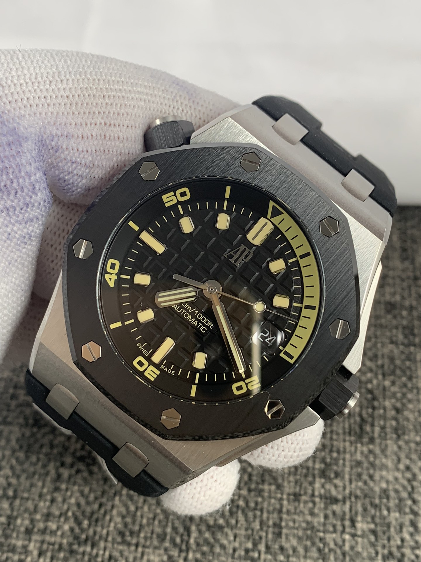 Replica Audemars Piguet Mens Ref.15720CN.OO.A002CA.01