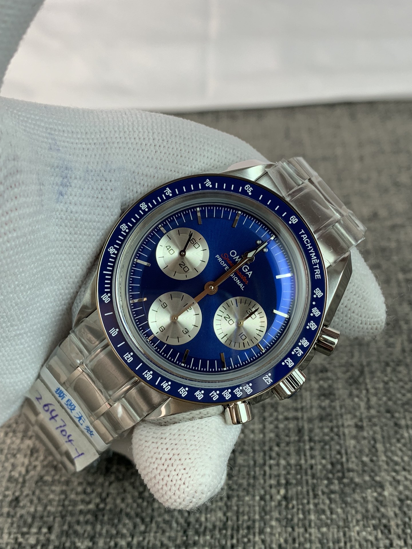 Replica Omega Men Speedmaster Professional Moonwatch 42mm 522.30.42.30.03.001 7 Replica Omega Men Speedmaster Professional Moonwatch 42mm 522.30.42.30.03.001
