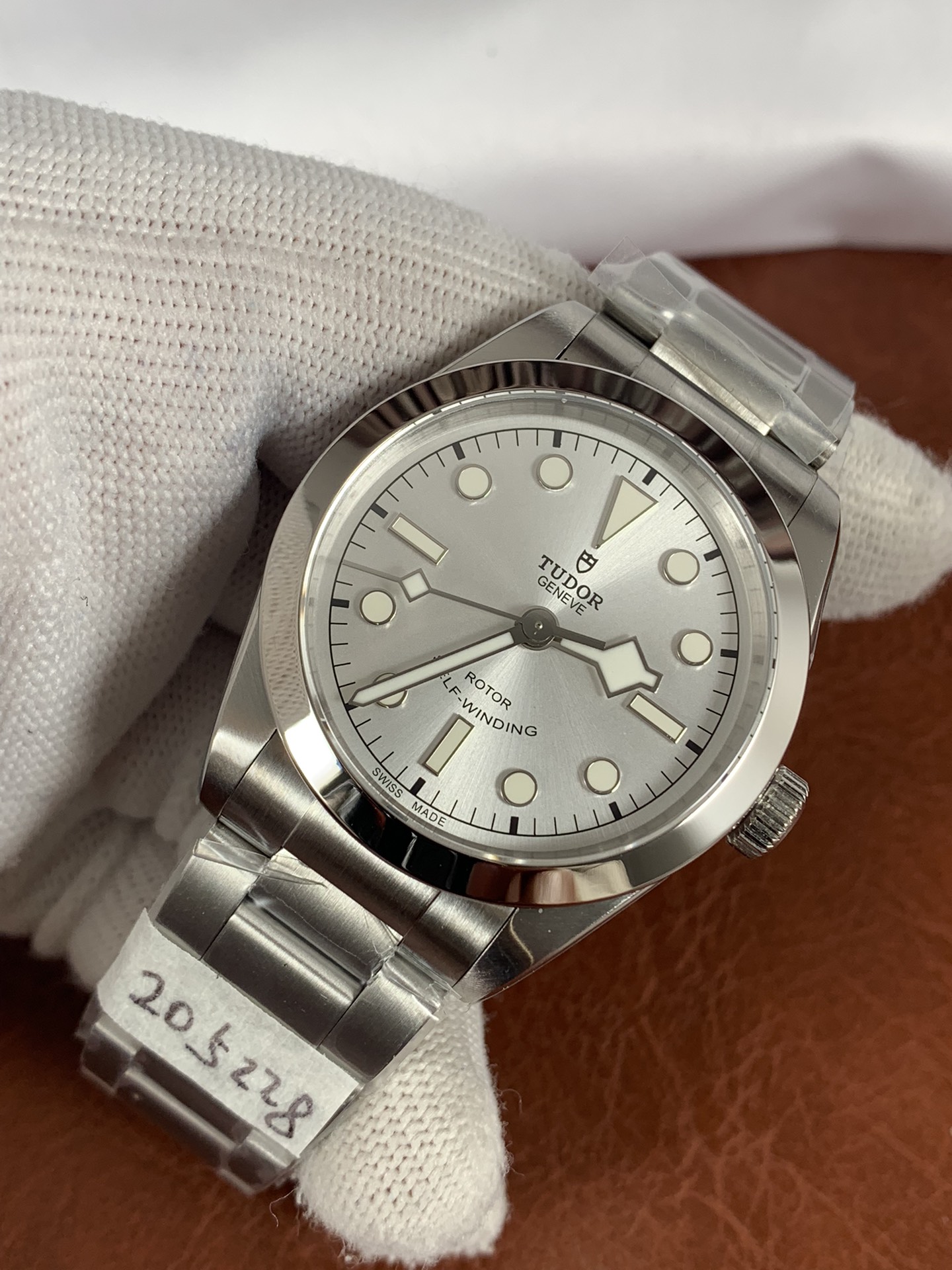 Replica Tudor Mens 79540