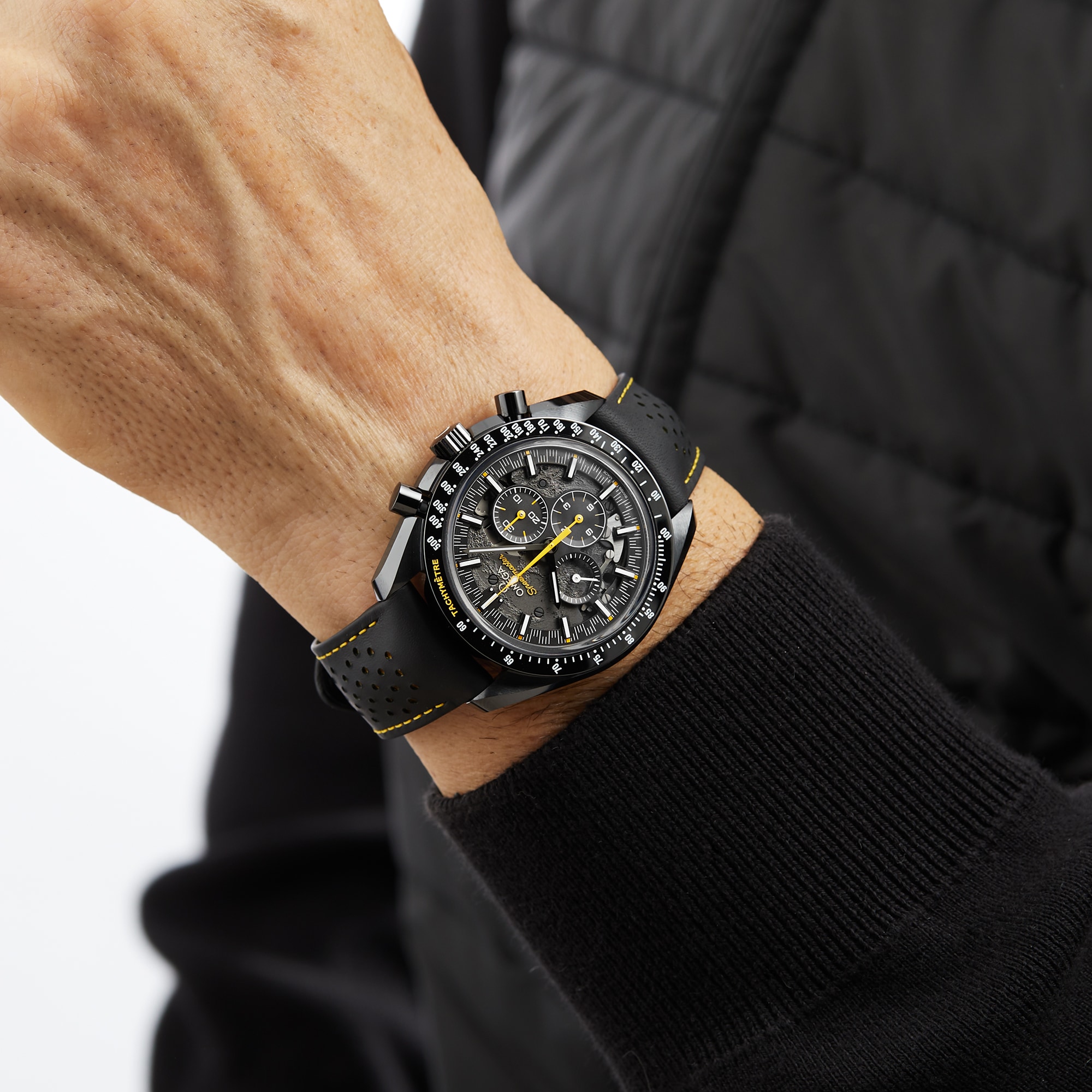Replica Omega Speedmaster Apollo 8 Ceramic Mens details O31192443001001 7 Replica Omega Speedmaster Apollo 8 Ceramic Mens details O31192443001001