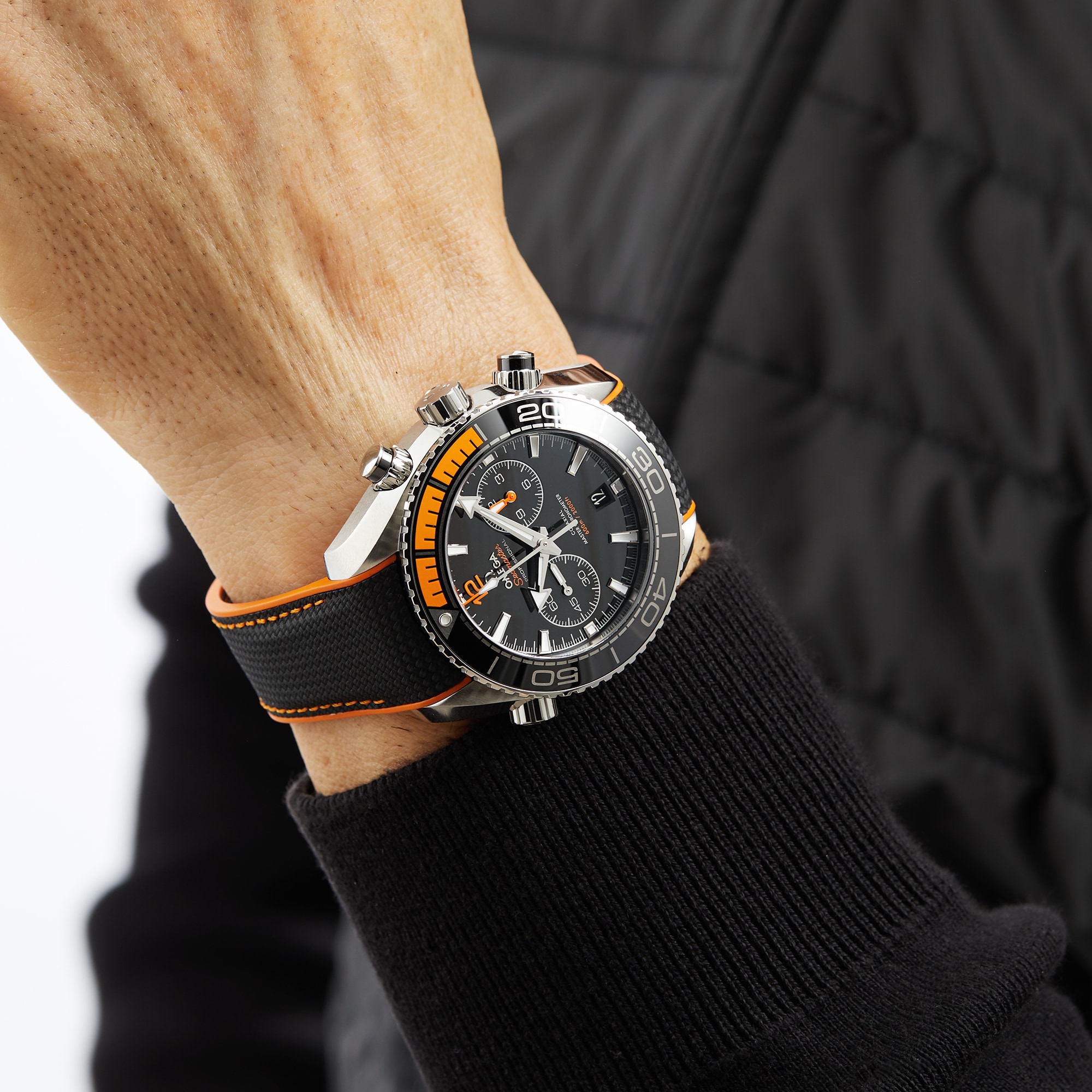 Replica Omega Seamaster Planet Ocean 600M Mens 45.5mm Automatic Co-Axial Divers details O21532465101001