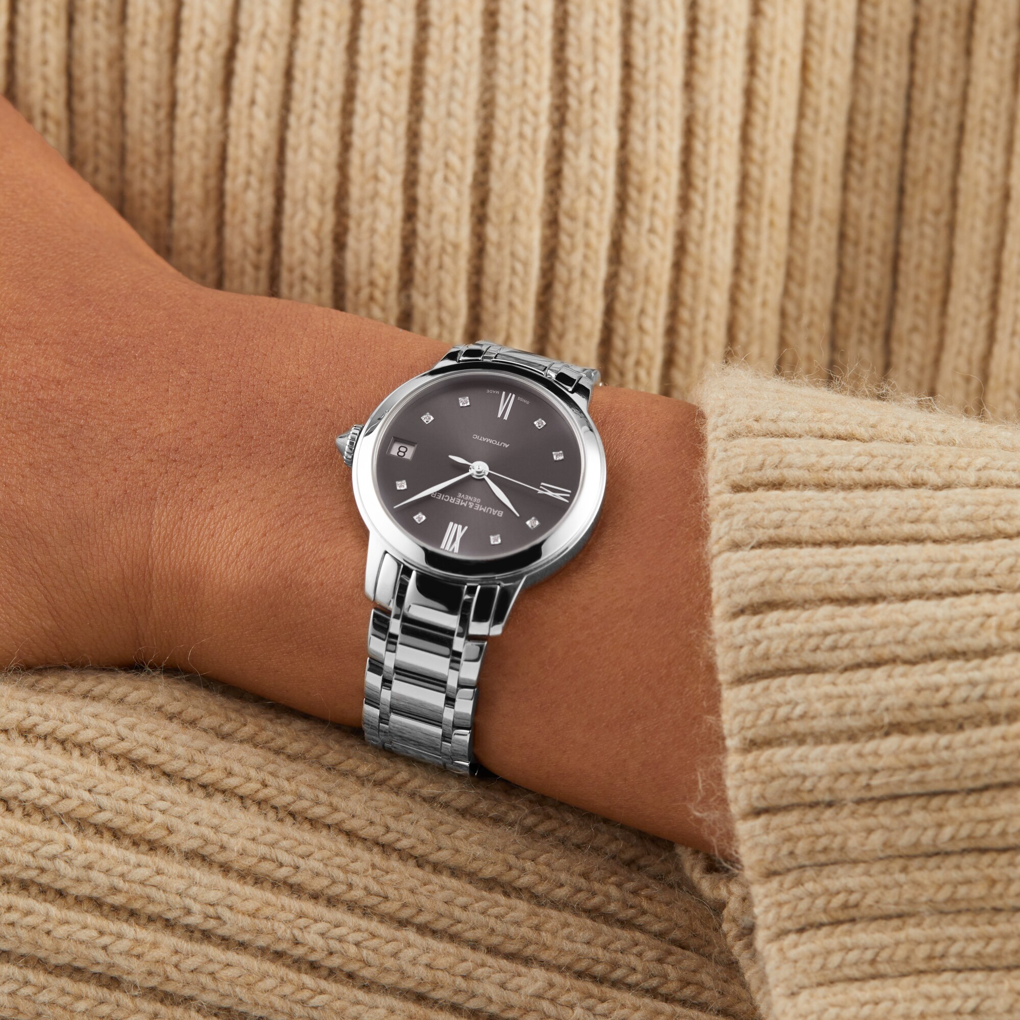 Replica Baume & Mercier Classima 31mm Ladies details - Black M0A10610 7 Replica Baume & Mercier Classima 31mm Ladies details - Black M0A10610