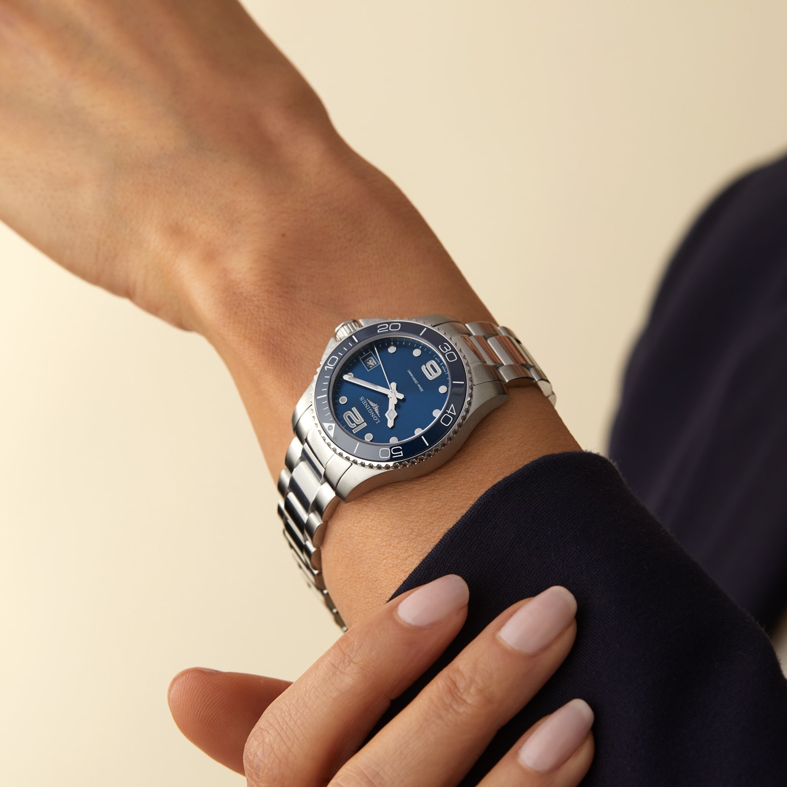 Replica Longines Hydroconquest 32mm Ladies details Blue L33704966