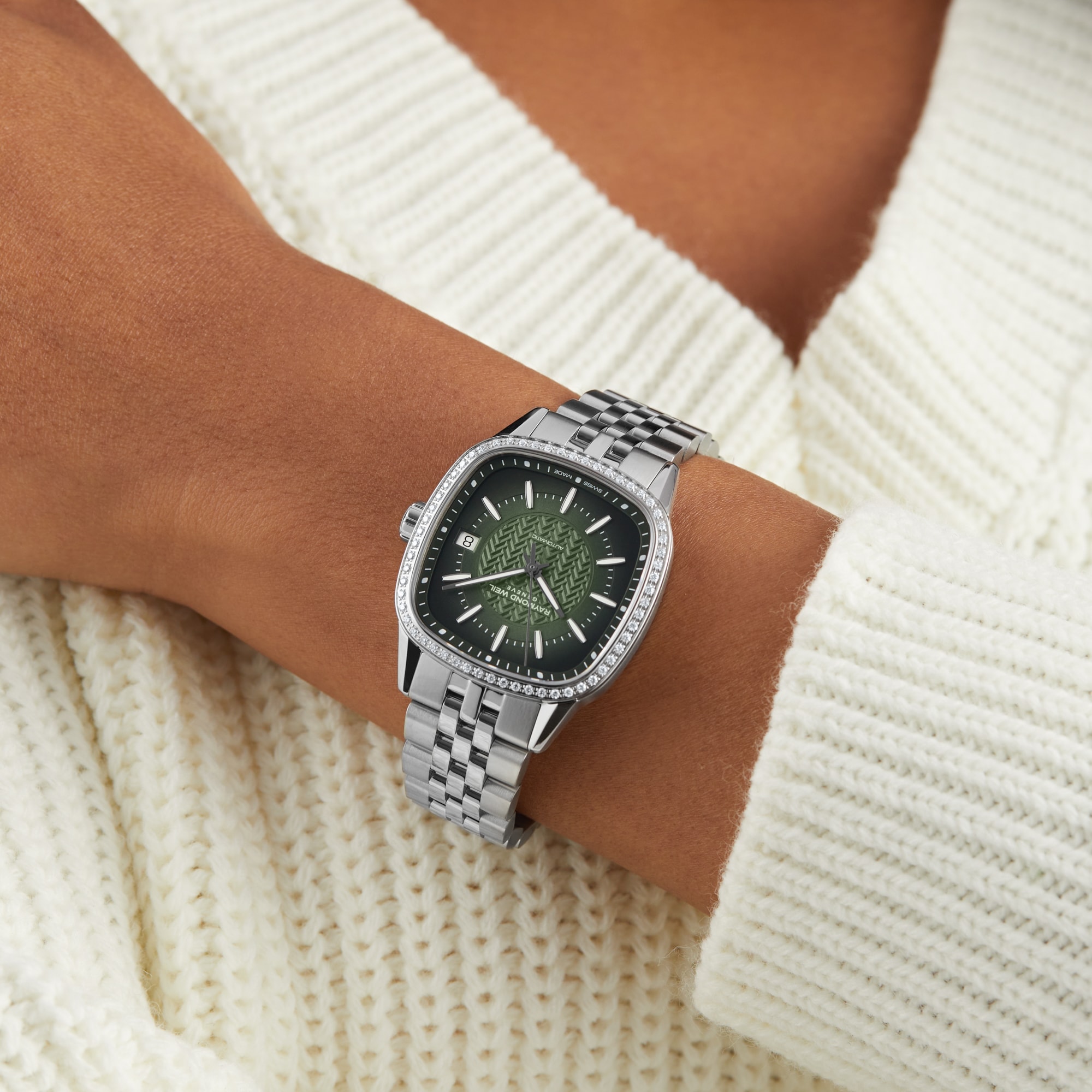 Replica Raymond Weil Freelancer Automatic 34.5mm x 34.5mm Ladies details Lab Grown Diamonds Green 2490-STS-52051