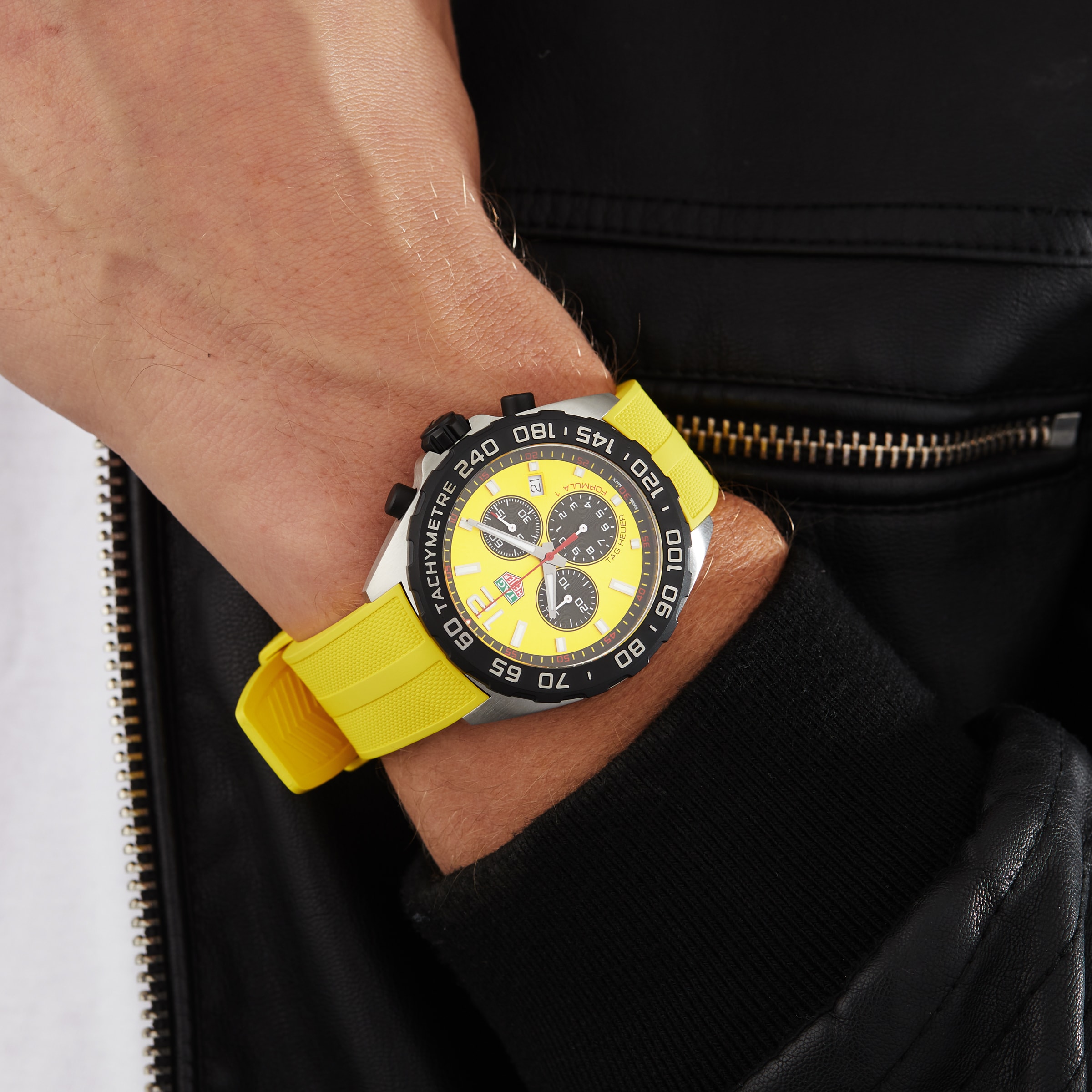 Replica TAG Heuer Formula 1 Chronograph 43mm Mens details Yellow CAZ101AM.FT8054 7 Replica TAG Heuer Formula 1 Chronograph 43mm Mens details Yellow CAZ101AM.FT8054