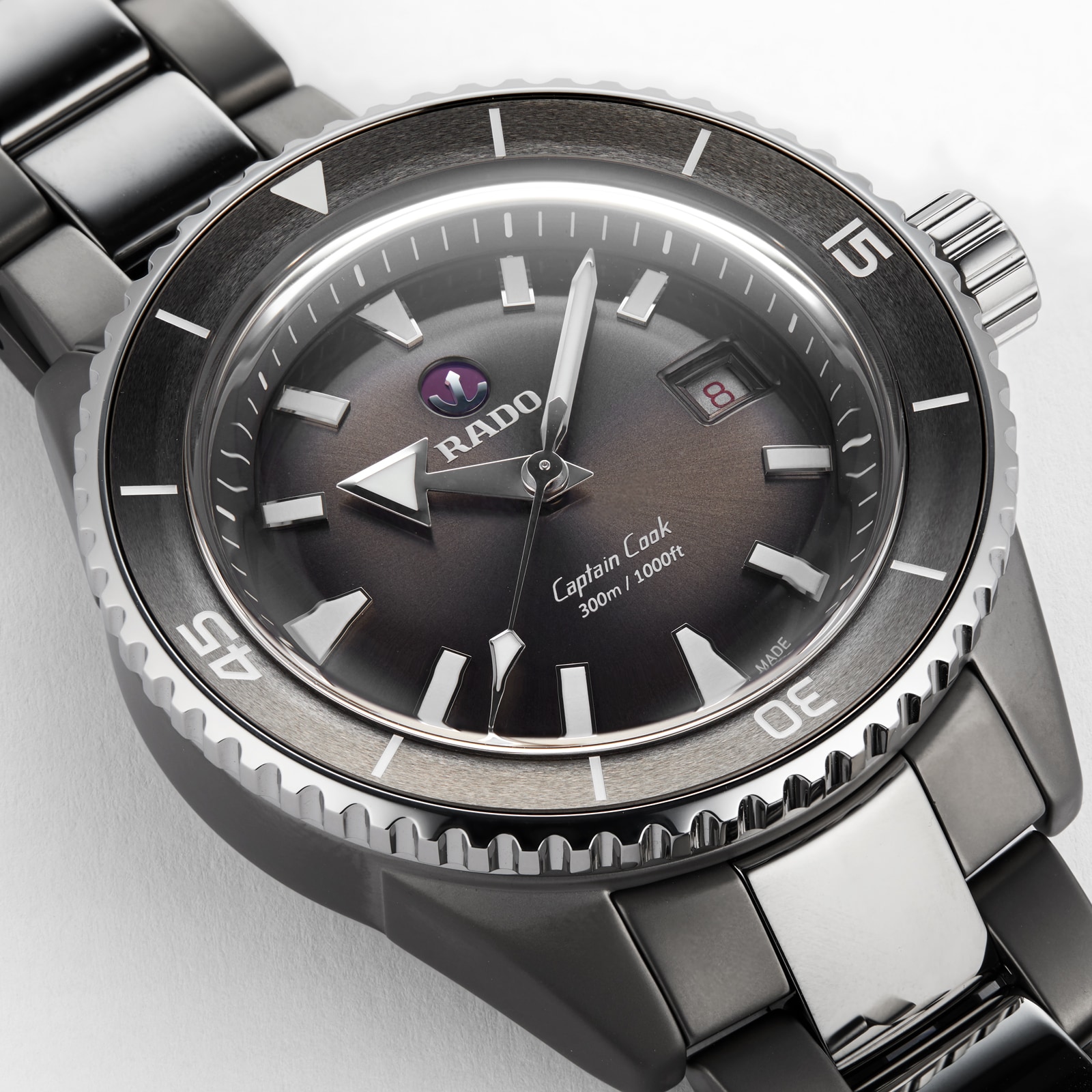 Replica Rado Captain Cook High-Tech Ceramic Diver R32144102