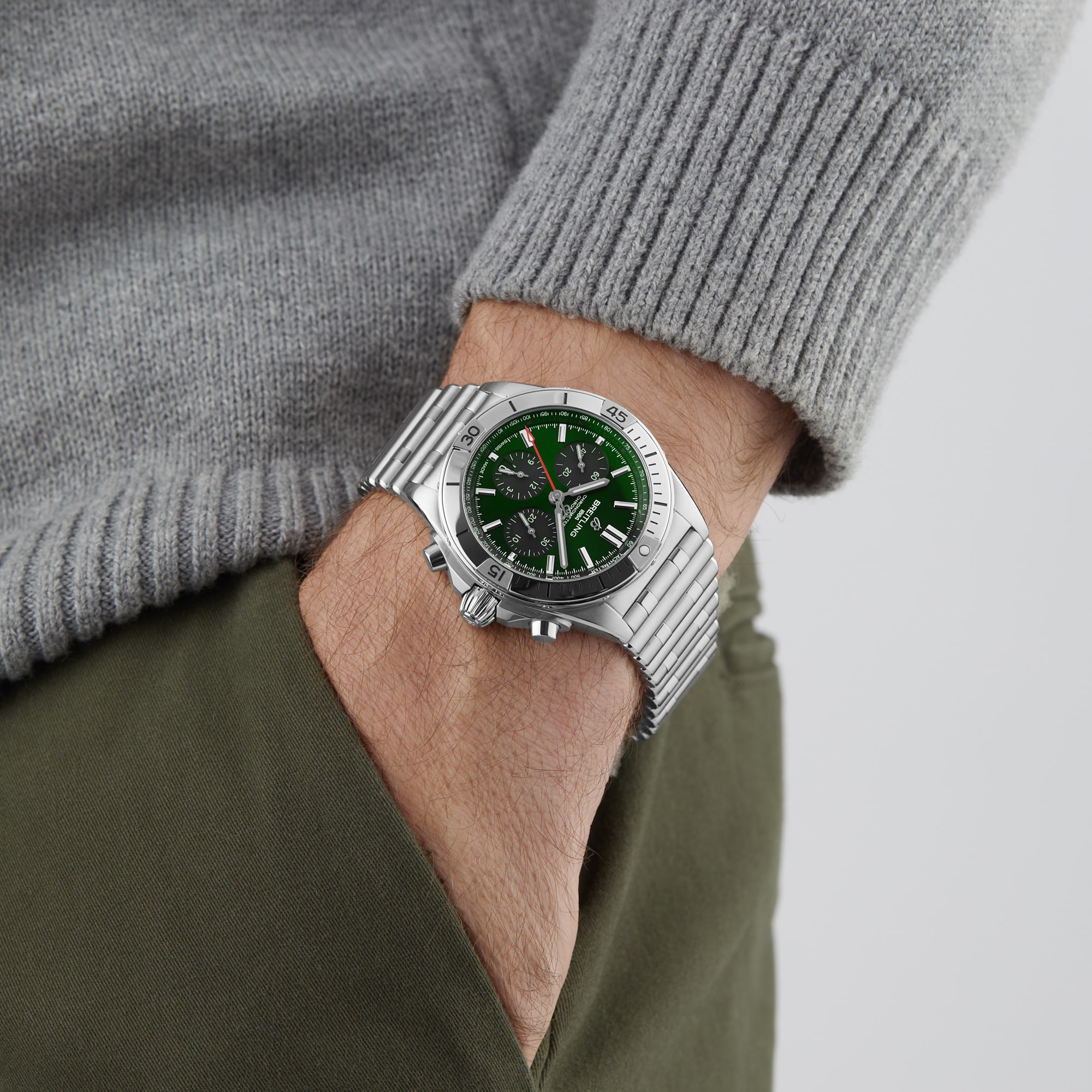 Replica Breitling Chronomat B01 42 Stainless Steel - Green details AB0134101L1A1