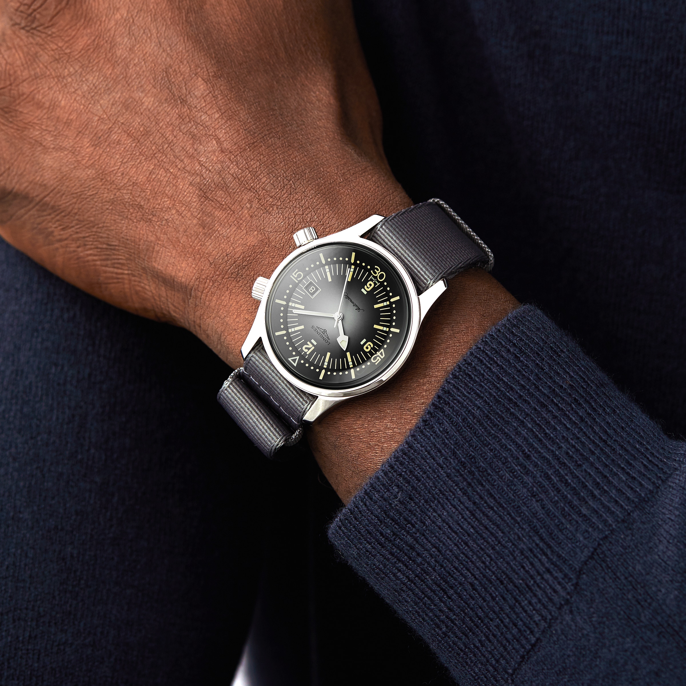 Replica Longines Legend Diver 42mm Mens details L37744702 7 Replica Longines Legend Diver 42mm Mens details L37744702