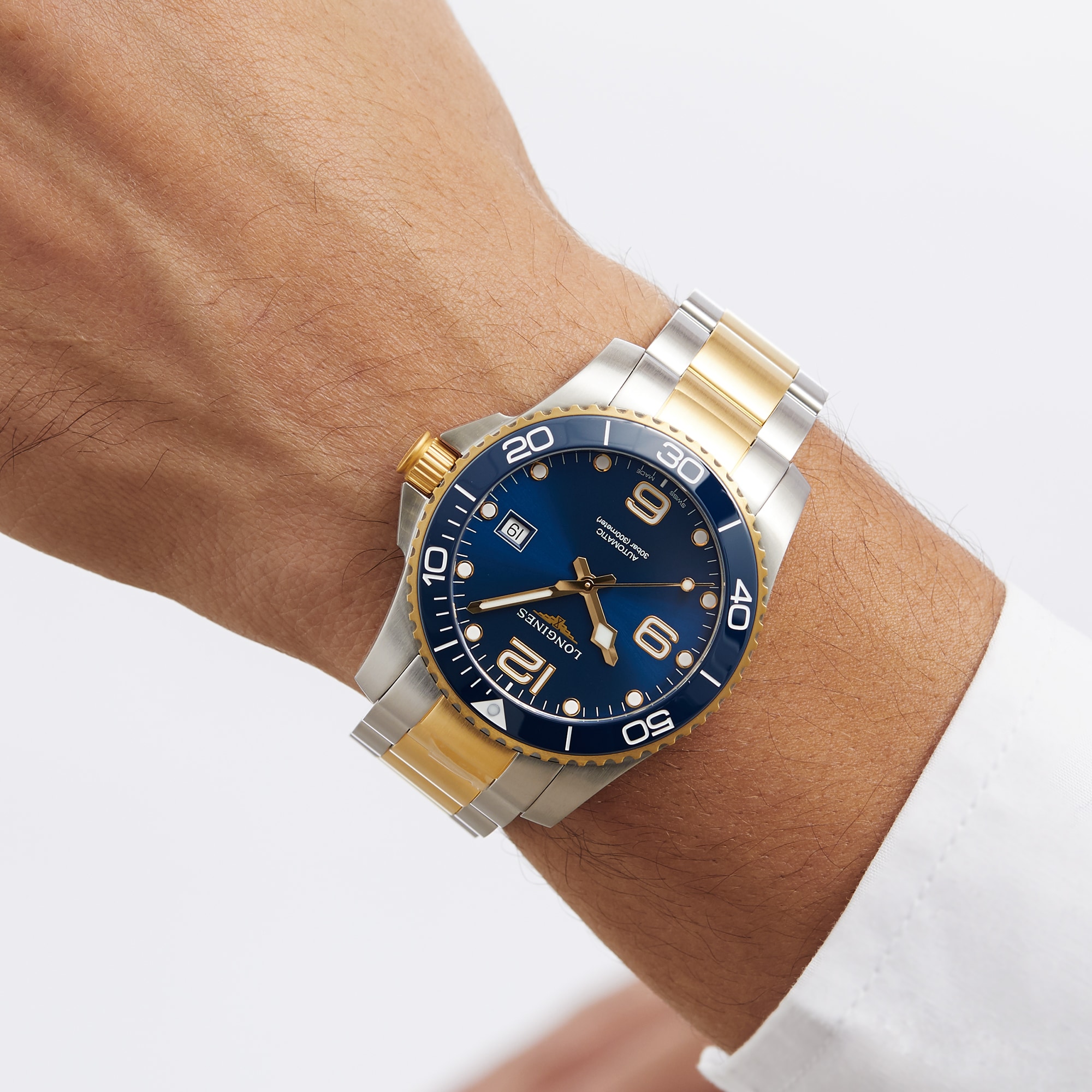 Replica Longines HydroConquest 41mm Mens details L37813967